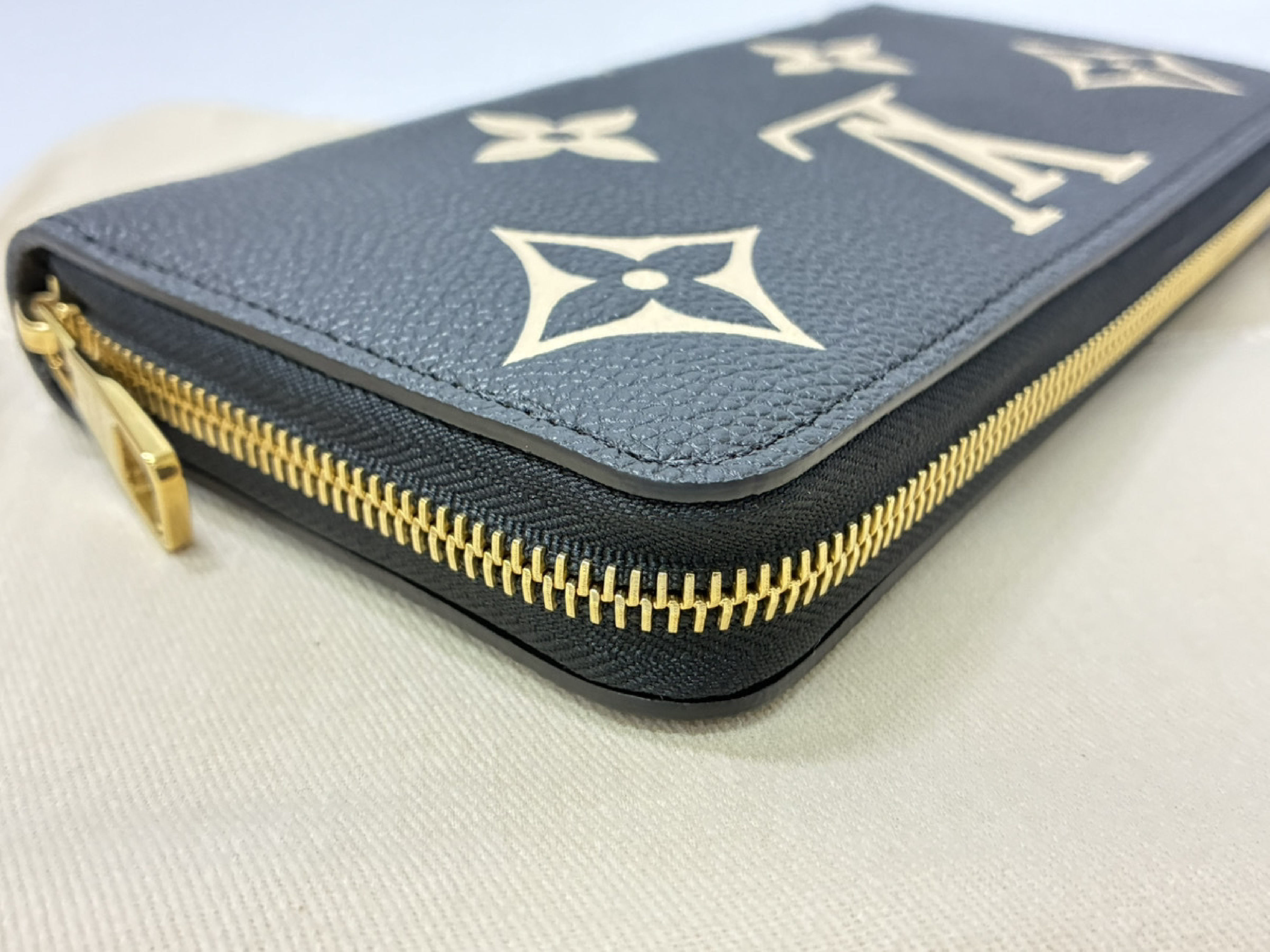 Zippy Wallet M28794 Empreinte/Black Wallet — view 5