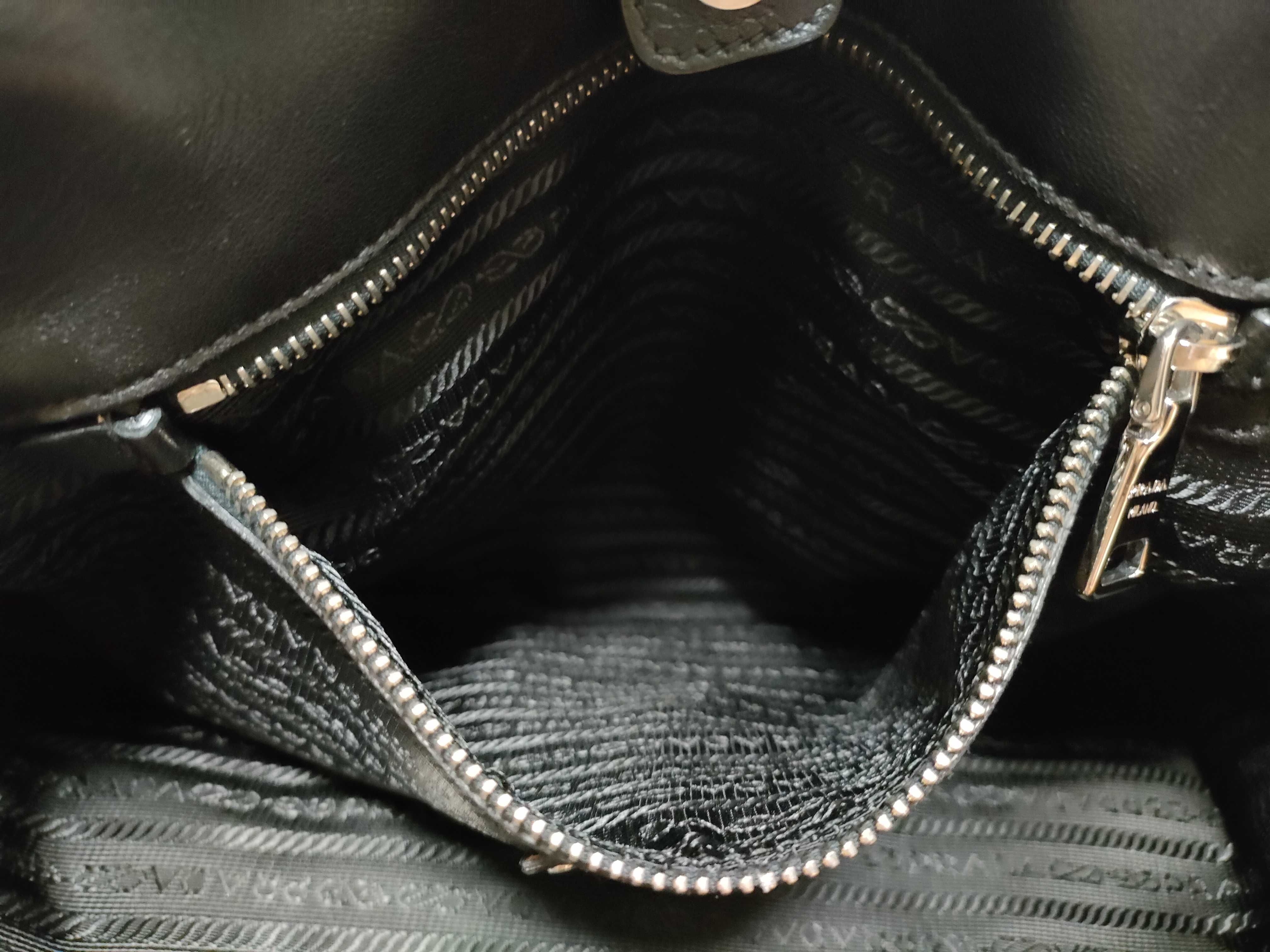 Nylon Prada Tessuto Nylon x Leather Chain Tote Bag Black Tote Bag — view 11