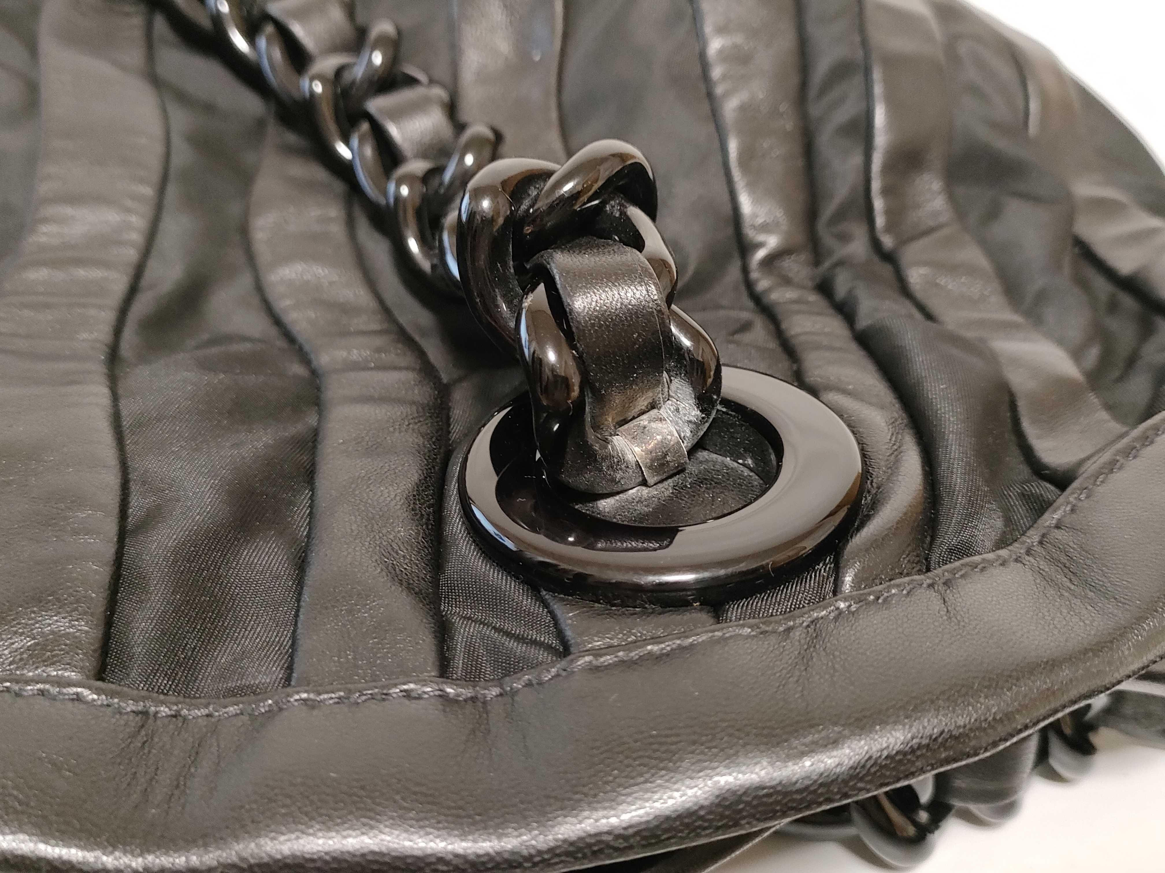 Nylon Prada Tessuto Nylon x Leather Chain Tote Bag Black Tote Bag — view 13