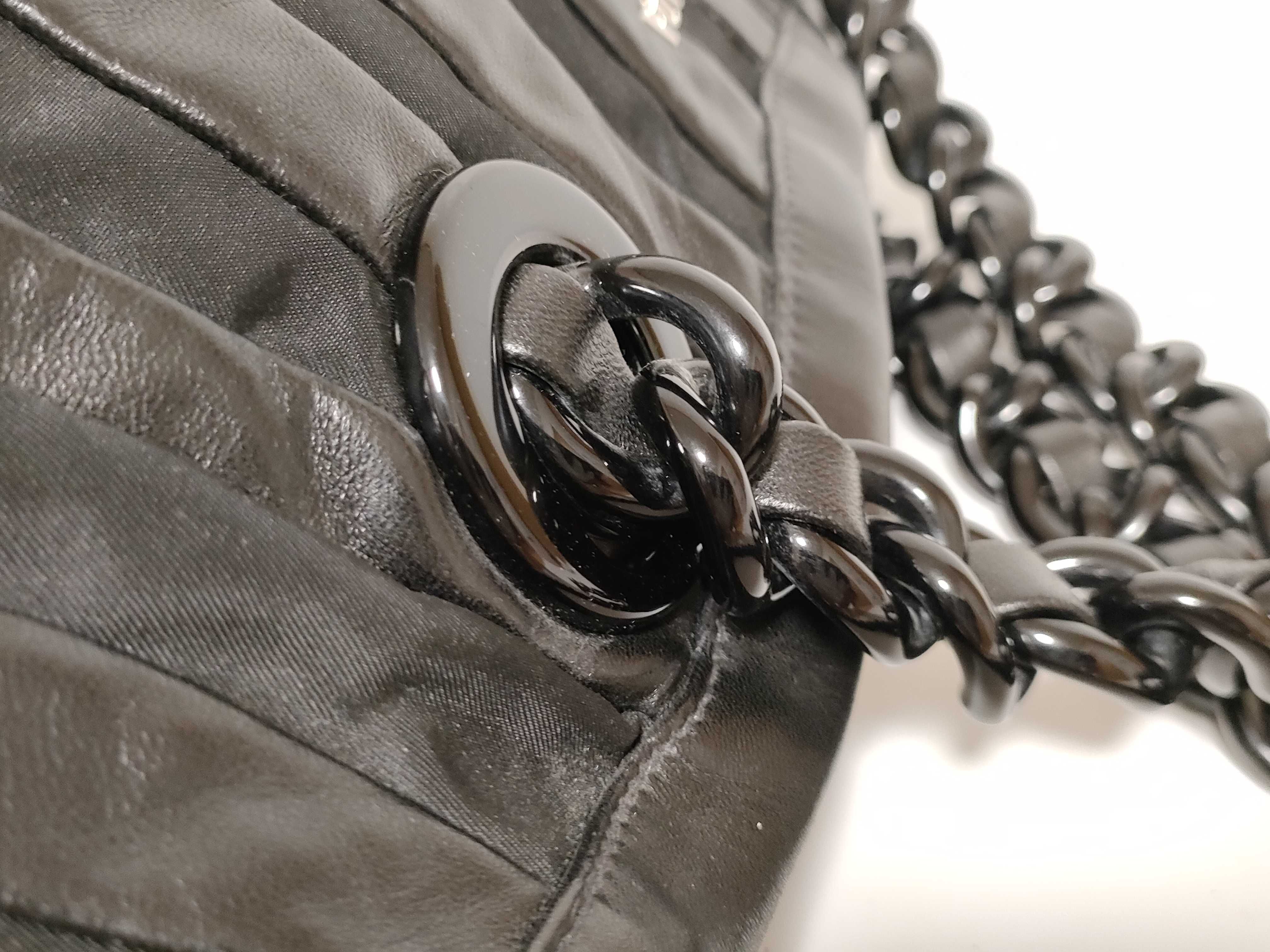 Nylon Prada Tessuto Nylon x Leather Chain Tote Bag Black Tote Bag — view 5