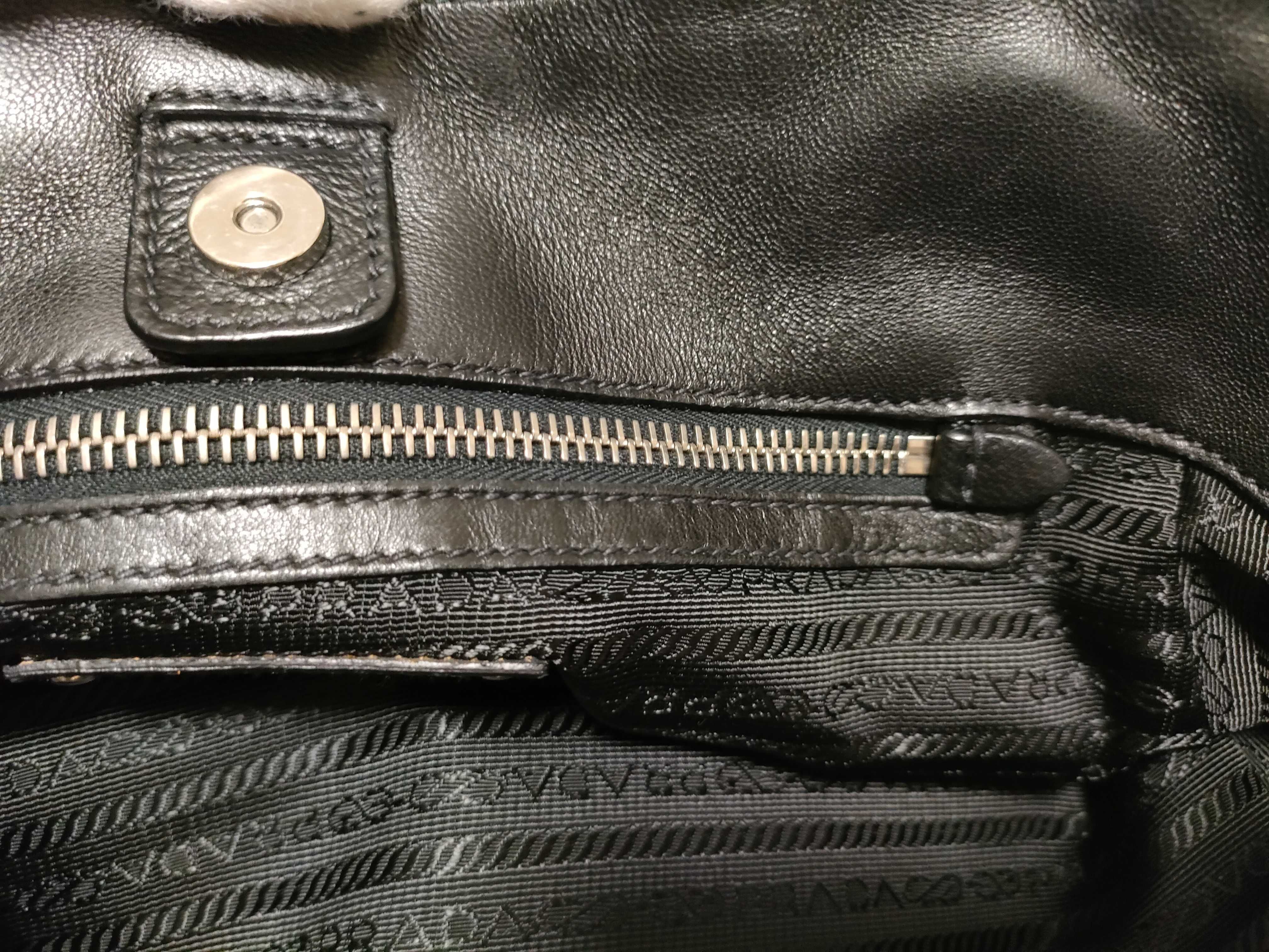 Nylon Prada Tessuto Nylon x Leather Chain Tote Bag Black Tote Bag — view 6