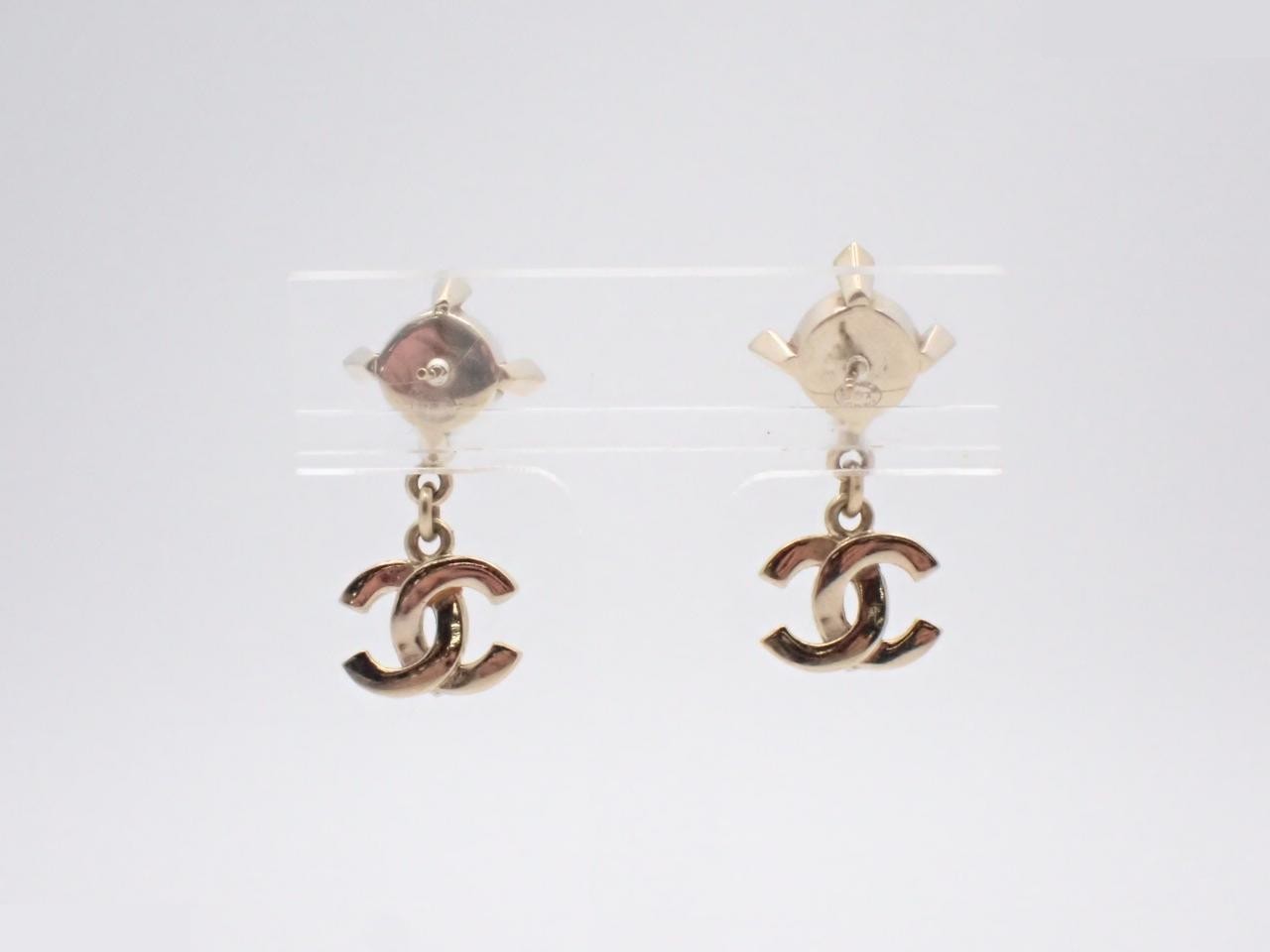Earrings B21A — view 2