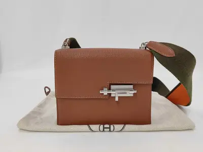 Verre Shoulder Bag