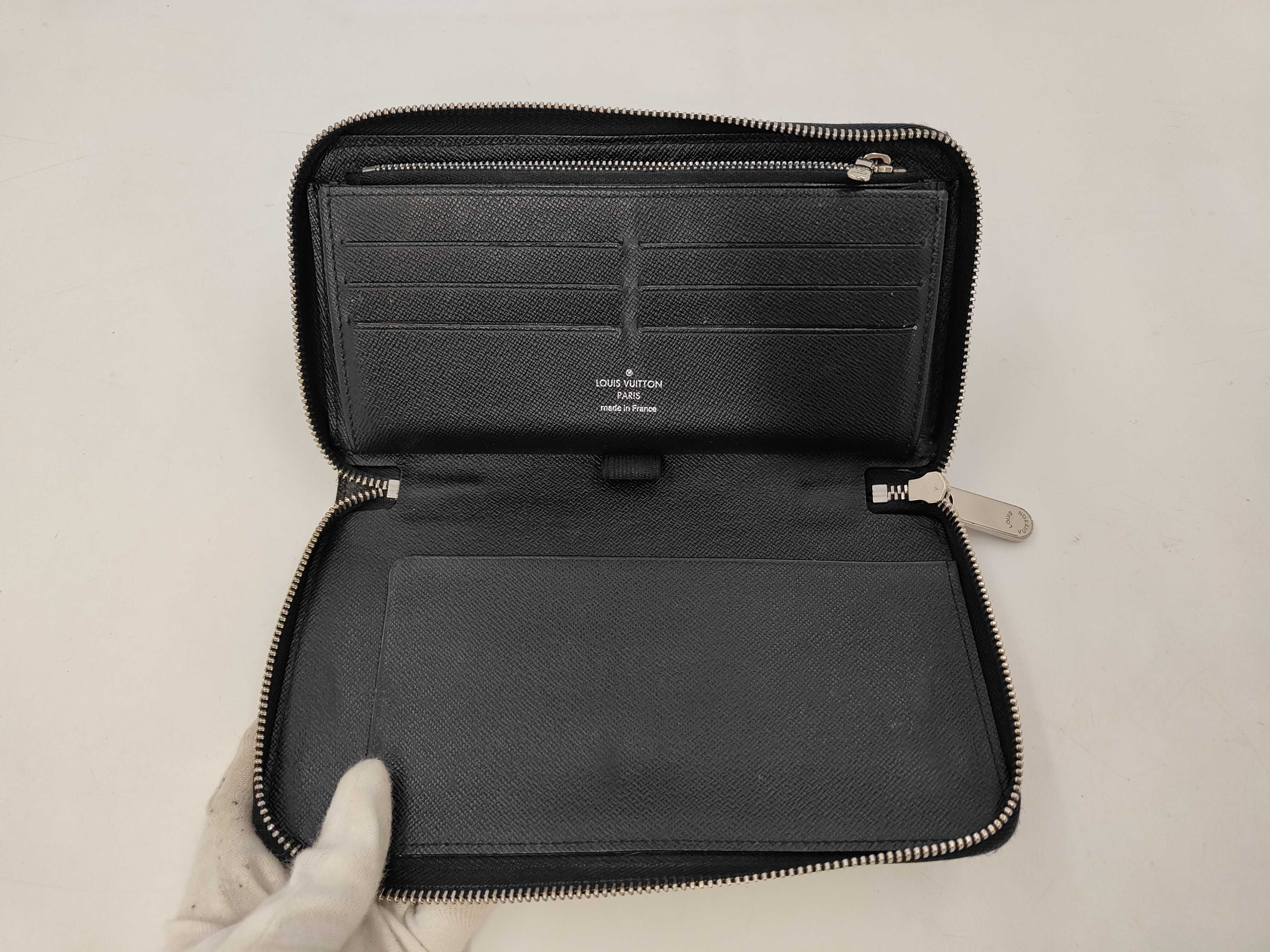 Epi Zippy Organizer Noir M62643 SN2110 Wallet — view 4