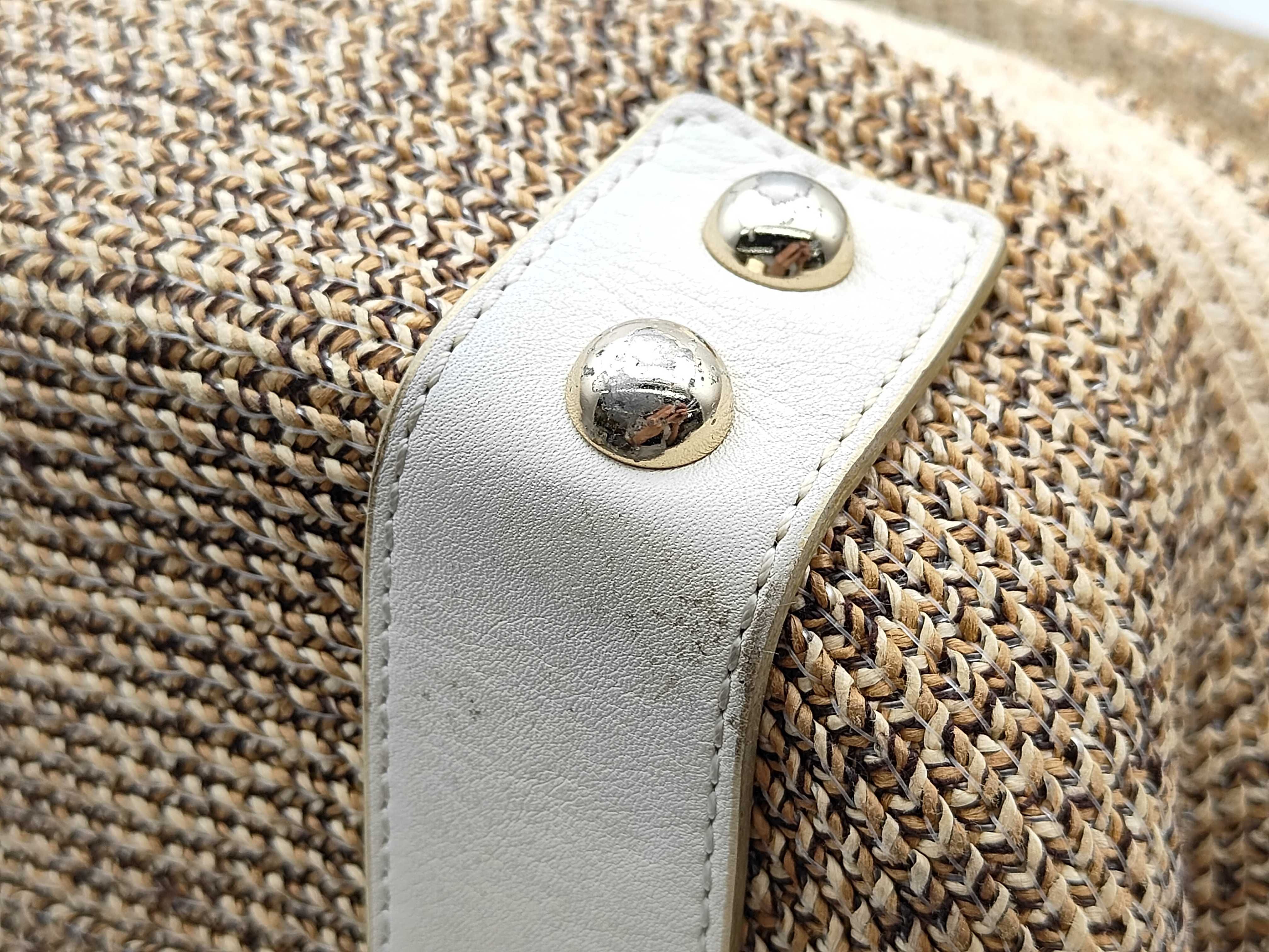 Blue Label Chain Tote Bag — view 6