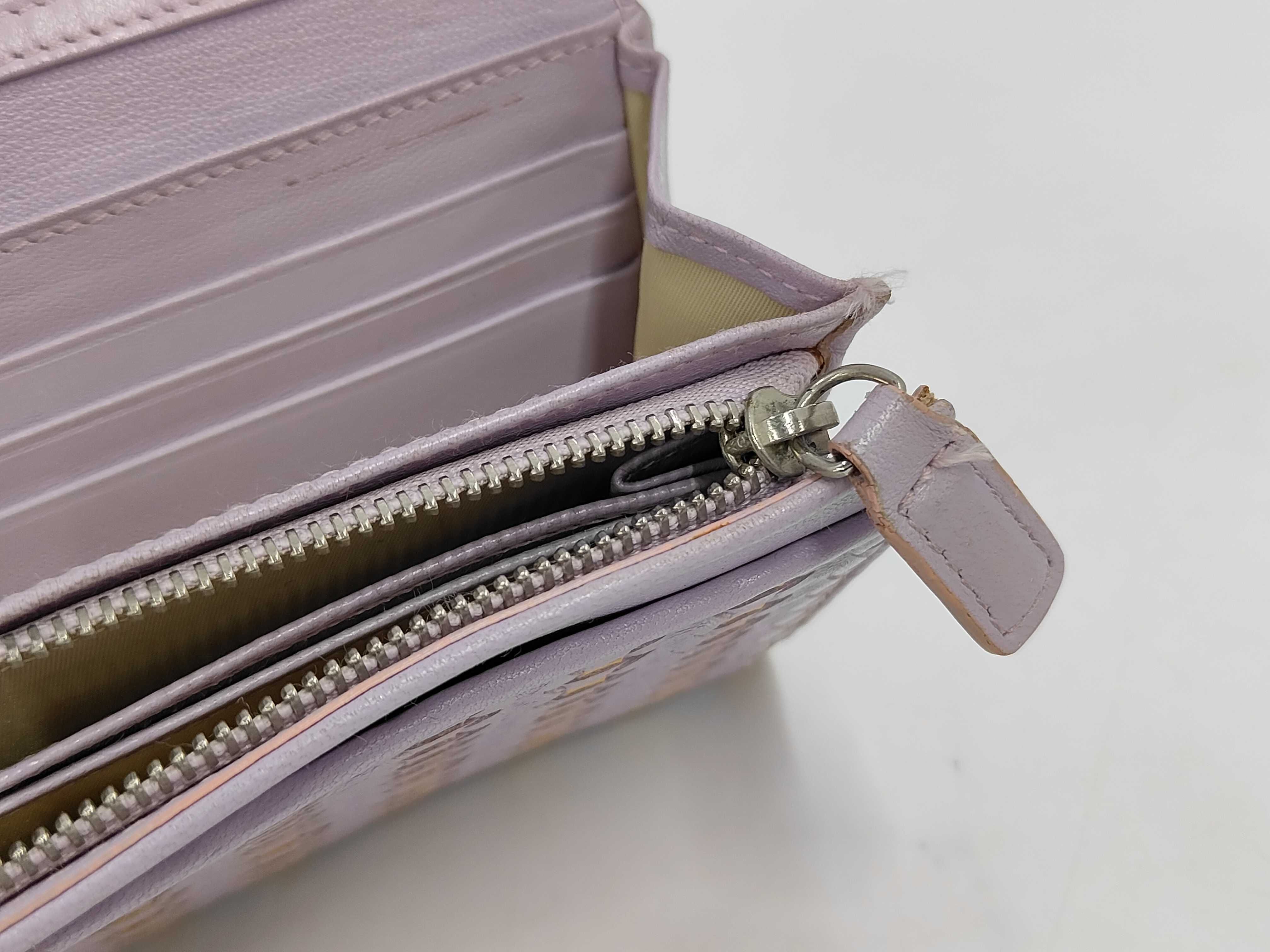 wallet — view 9