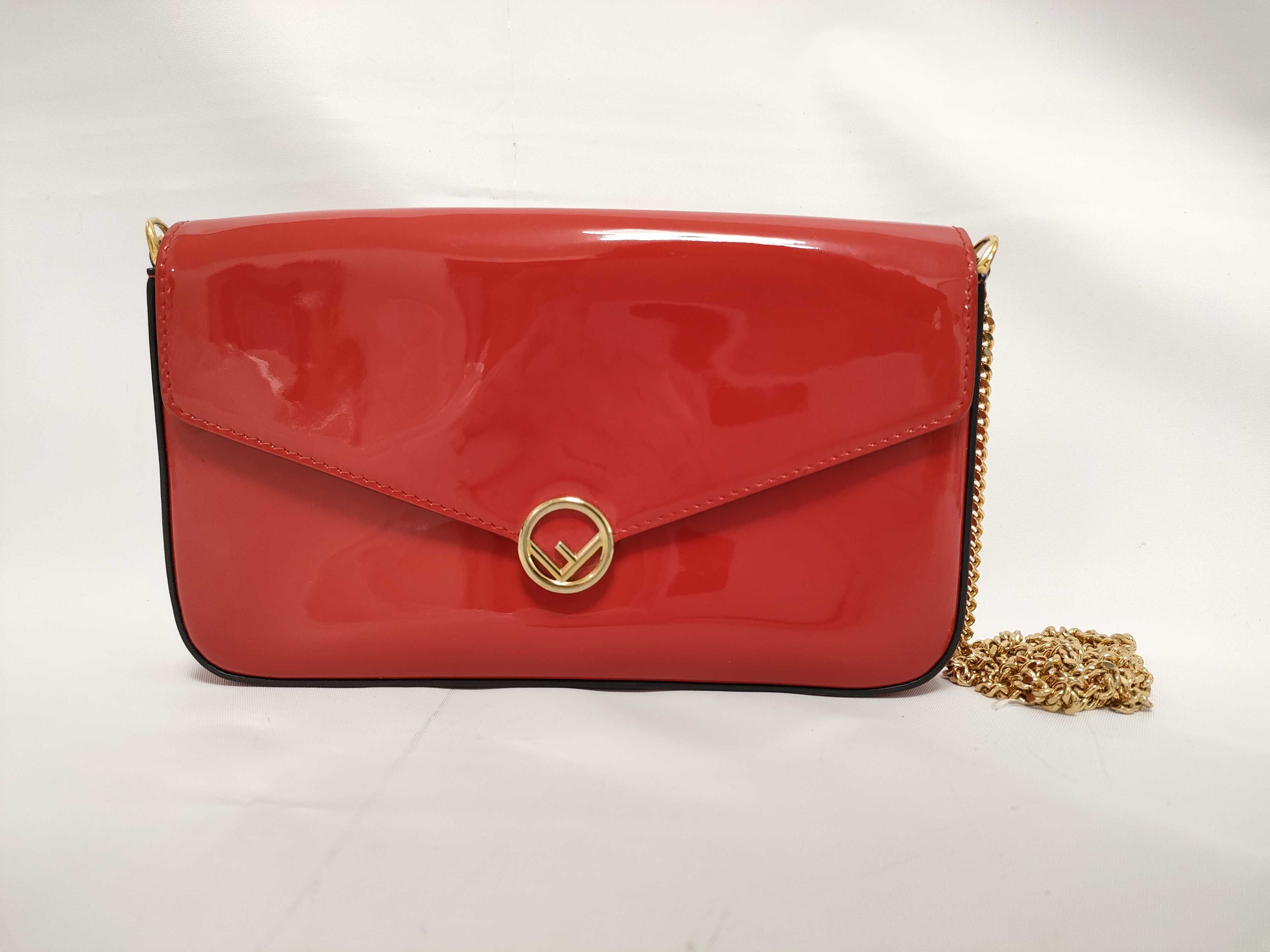 F is Patent Leather Chain Wallet Red 8BS032 Shoulder Bag