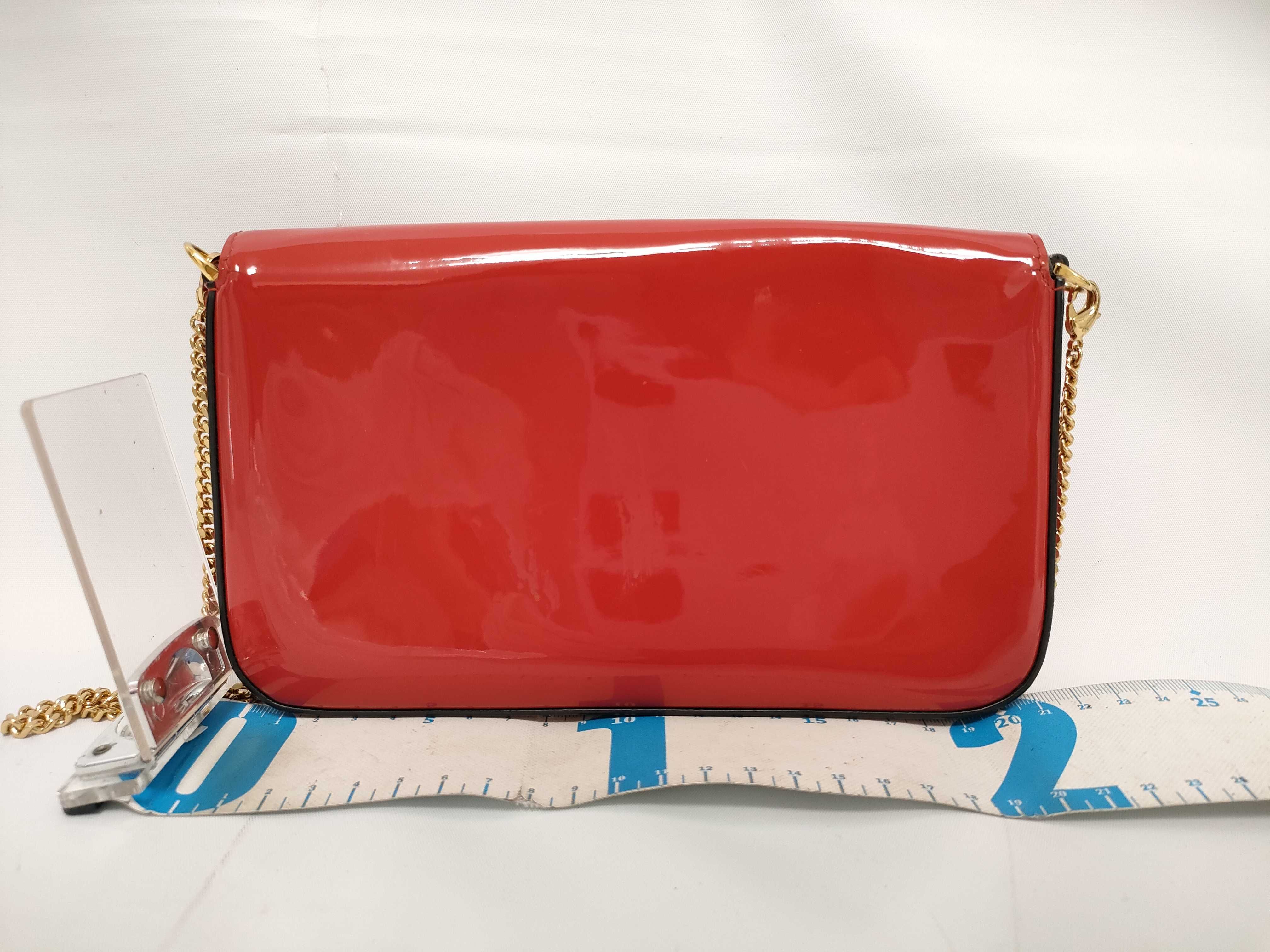 F is Patent Leather Chain Wallet Red 8BS032 Shoulder Bag — view 2