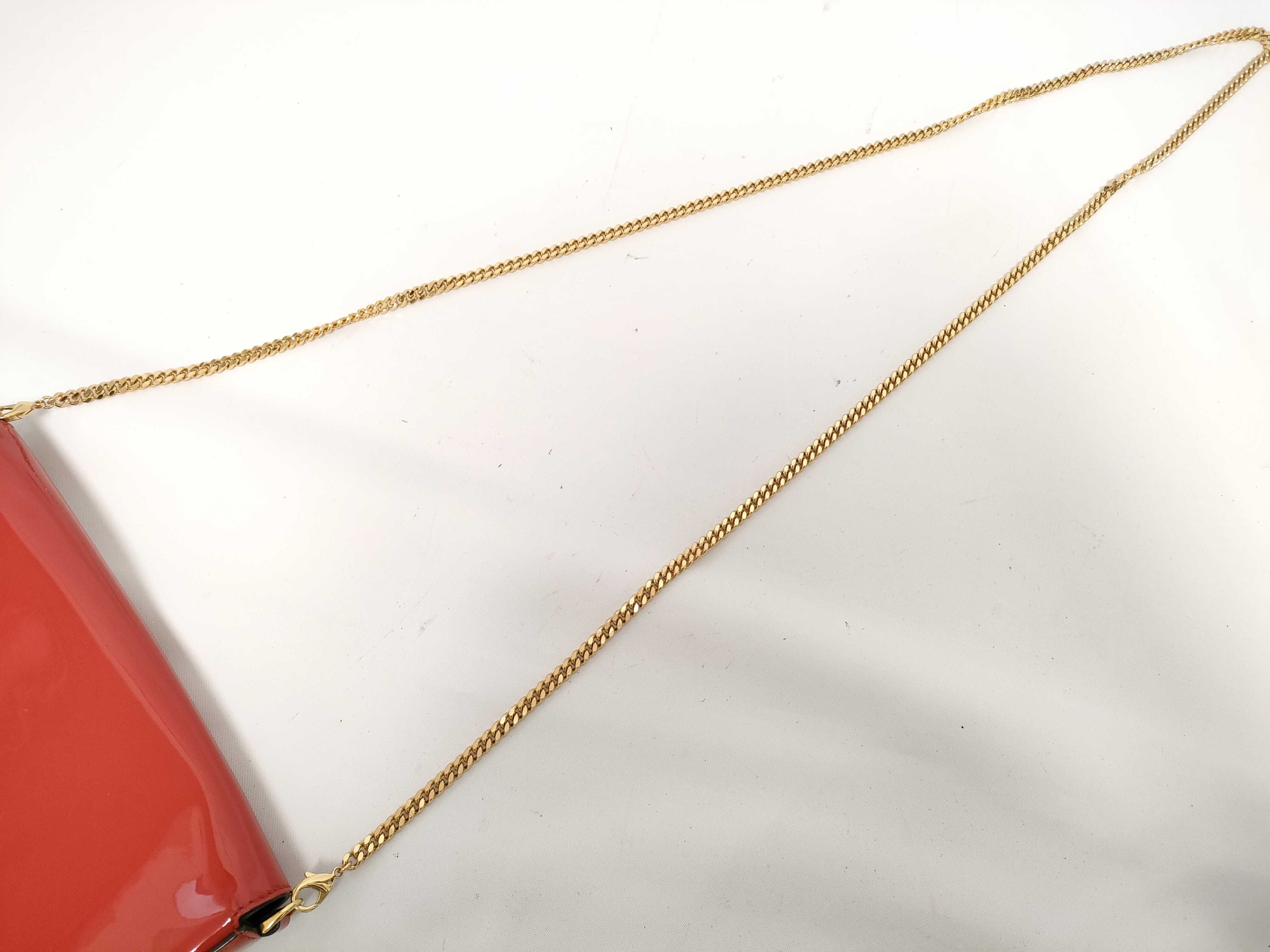 F is Patent Leather Chain Wallet Red 8BS032 Shoulder Bag — view 5