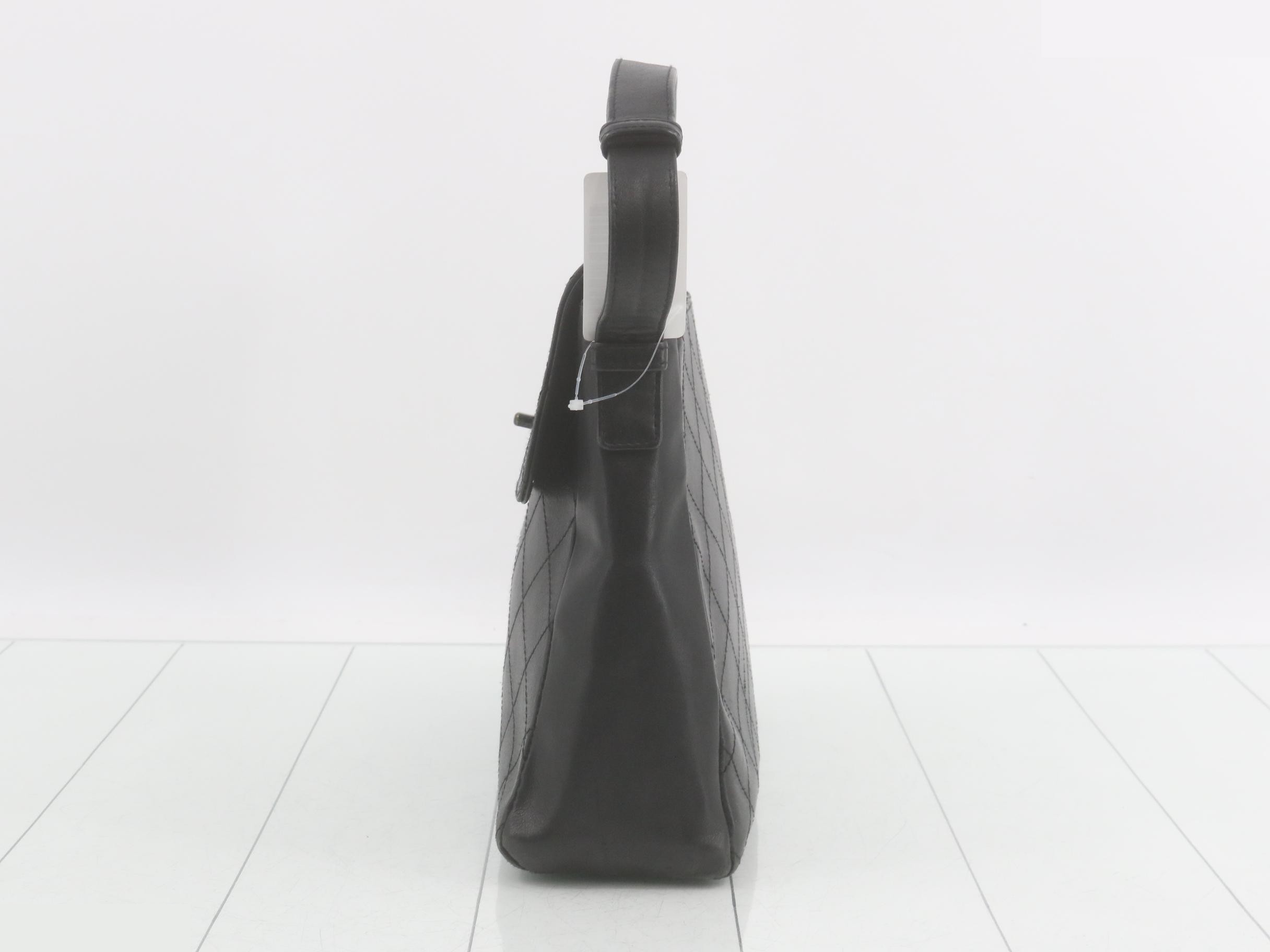 Matelassé (bag) - Shoulder bag — view 3