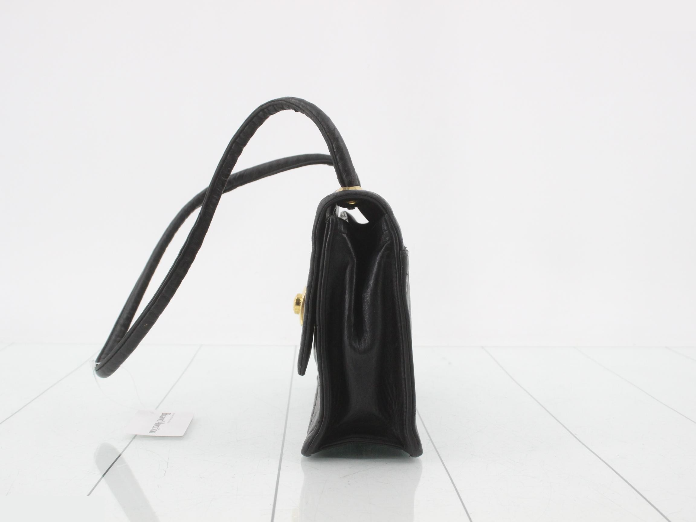 V-stitch, Black — view 3