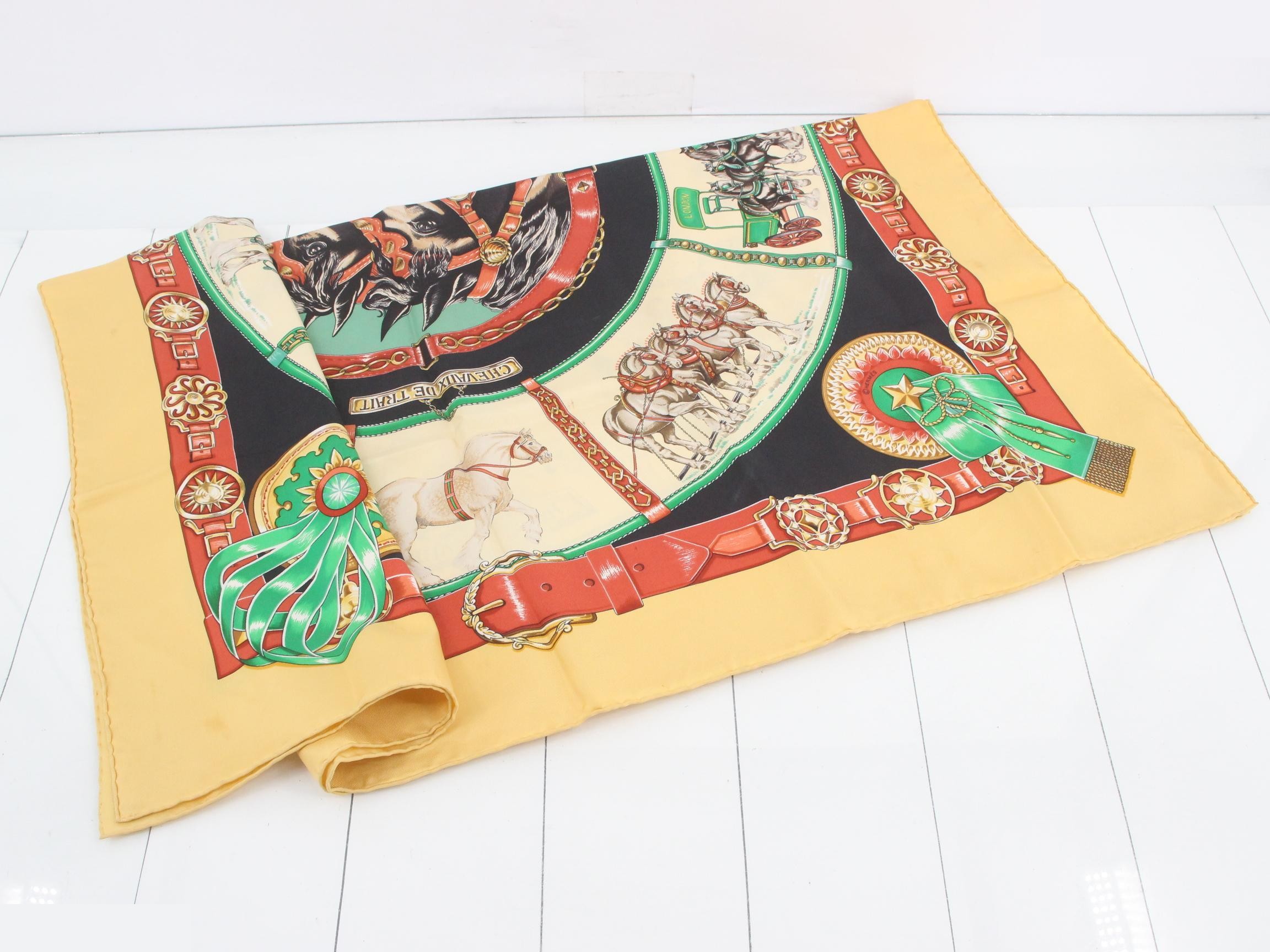 scarf — view 3