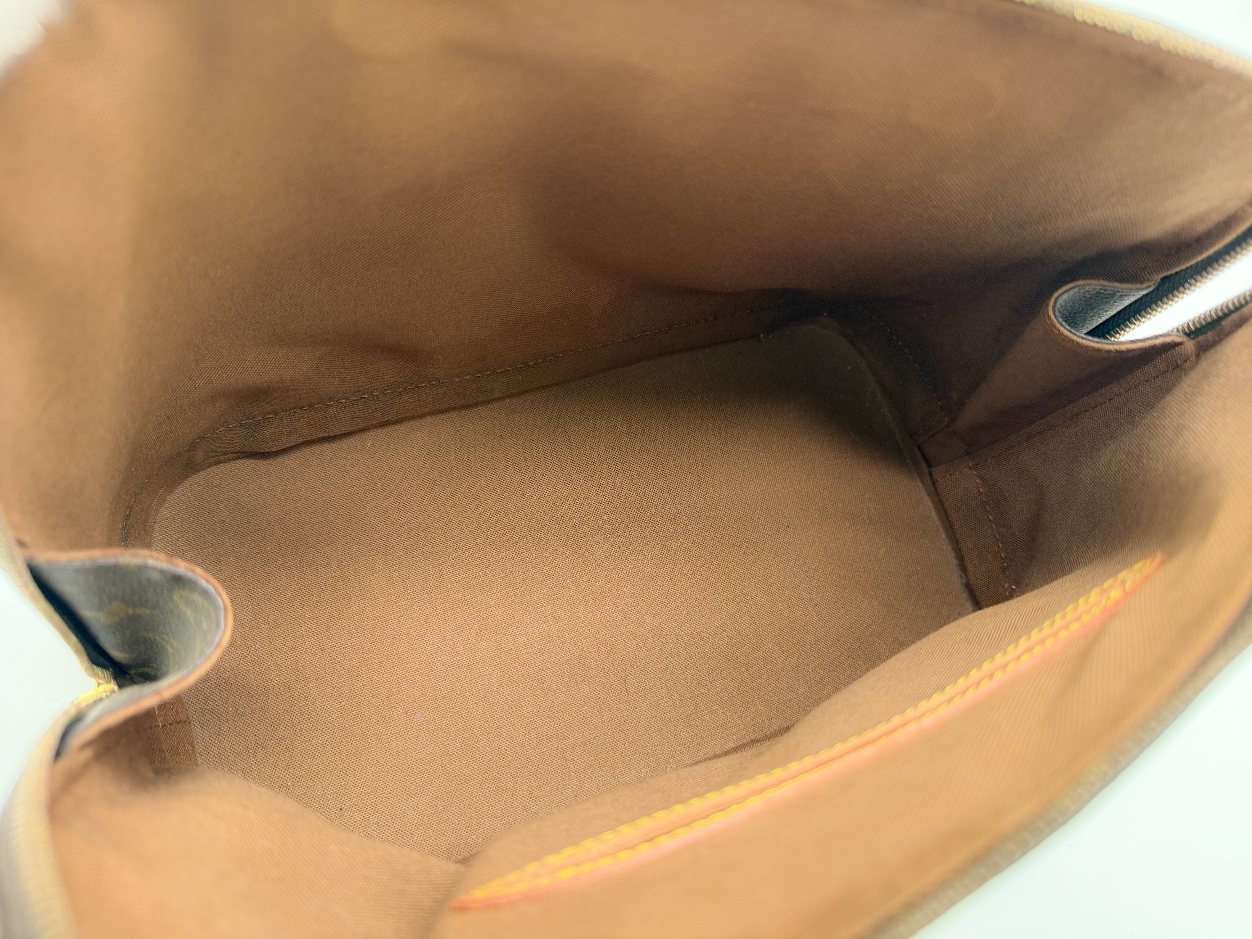 Monogram M51130 Alma PM VI0927 Handbag — view 11