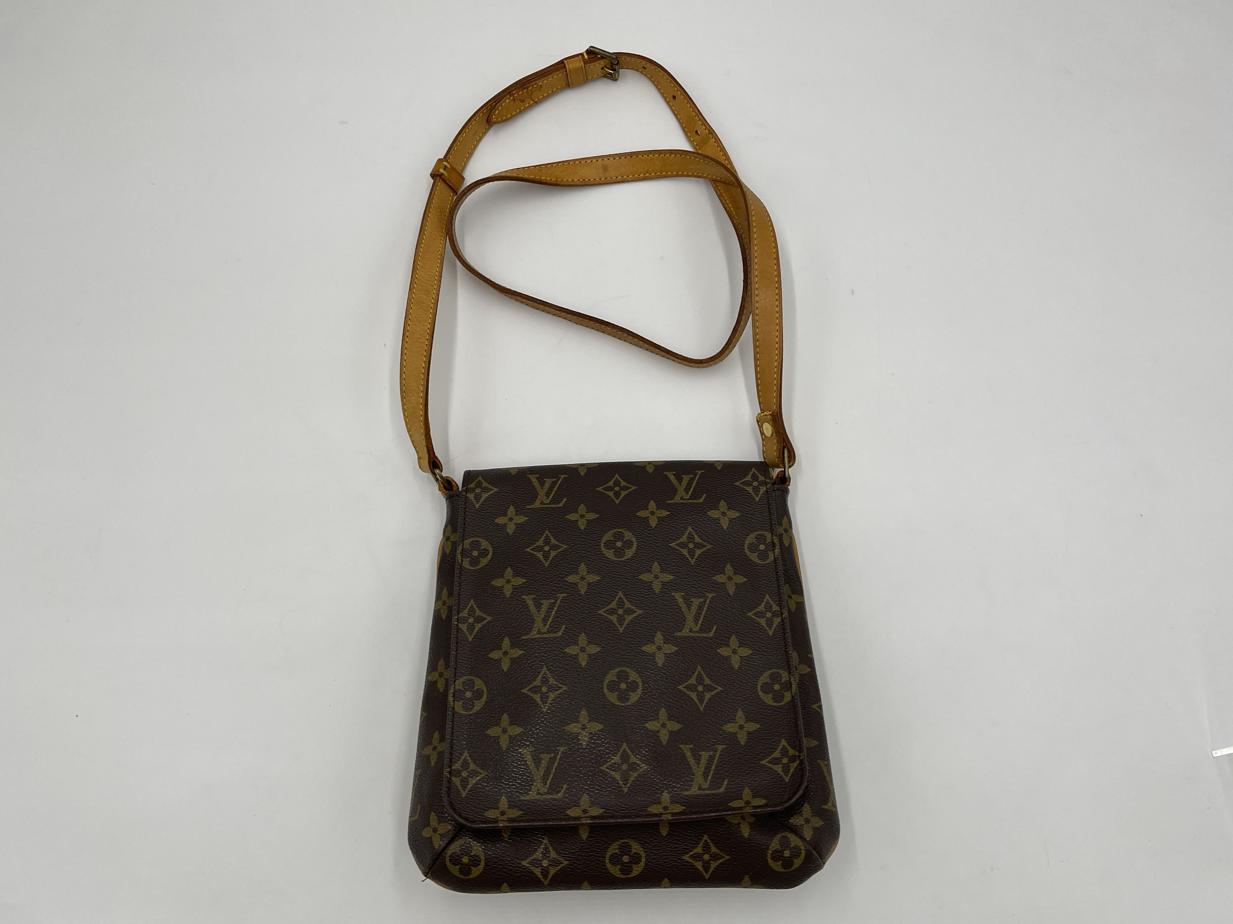 Monogram Musette Salsa M51258 AS1002 Shoulder Bag — view 3