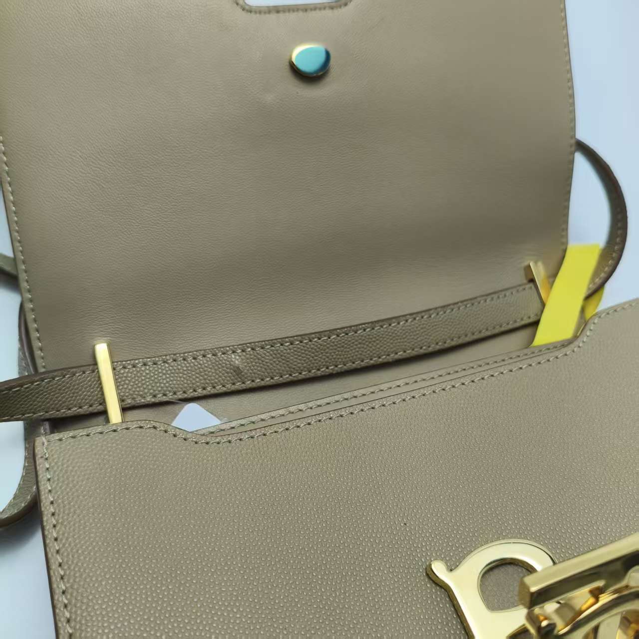 【*Shipped from: China*】BURBERRY Leather Shoulder Bag — view 6