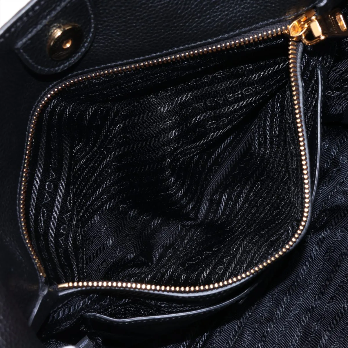 Vitello Daino Leather 2-Way Tote Bag, Black — view 8