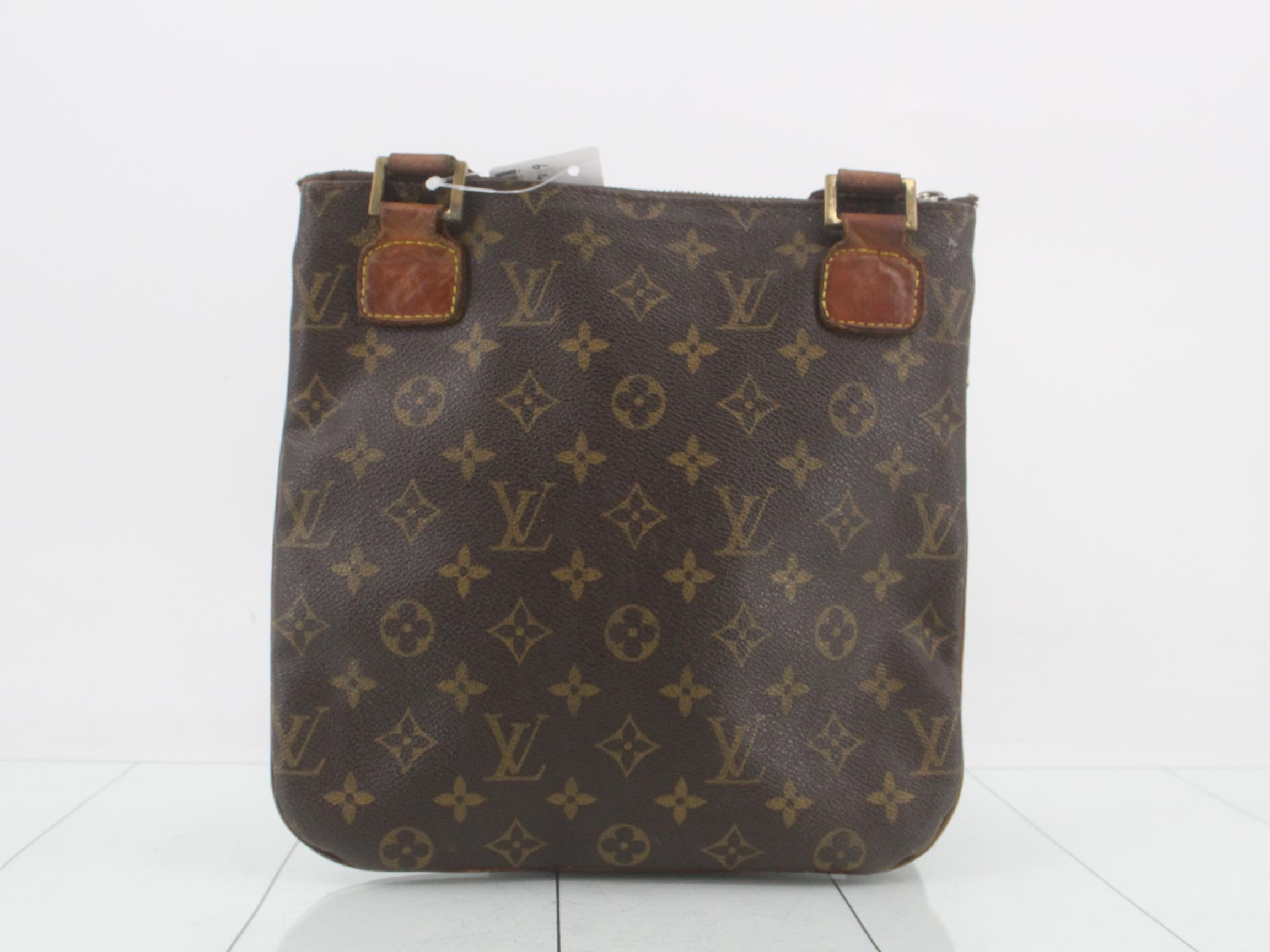 Monogram M40044 Pochette Bosphore — view 2