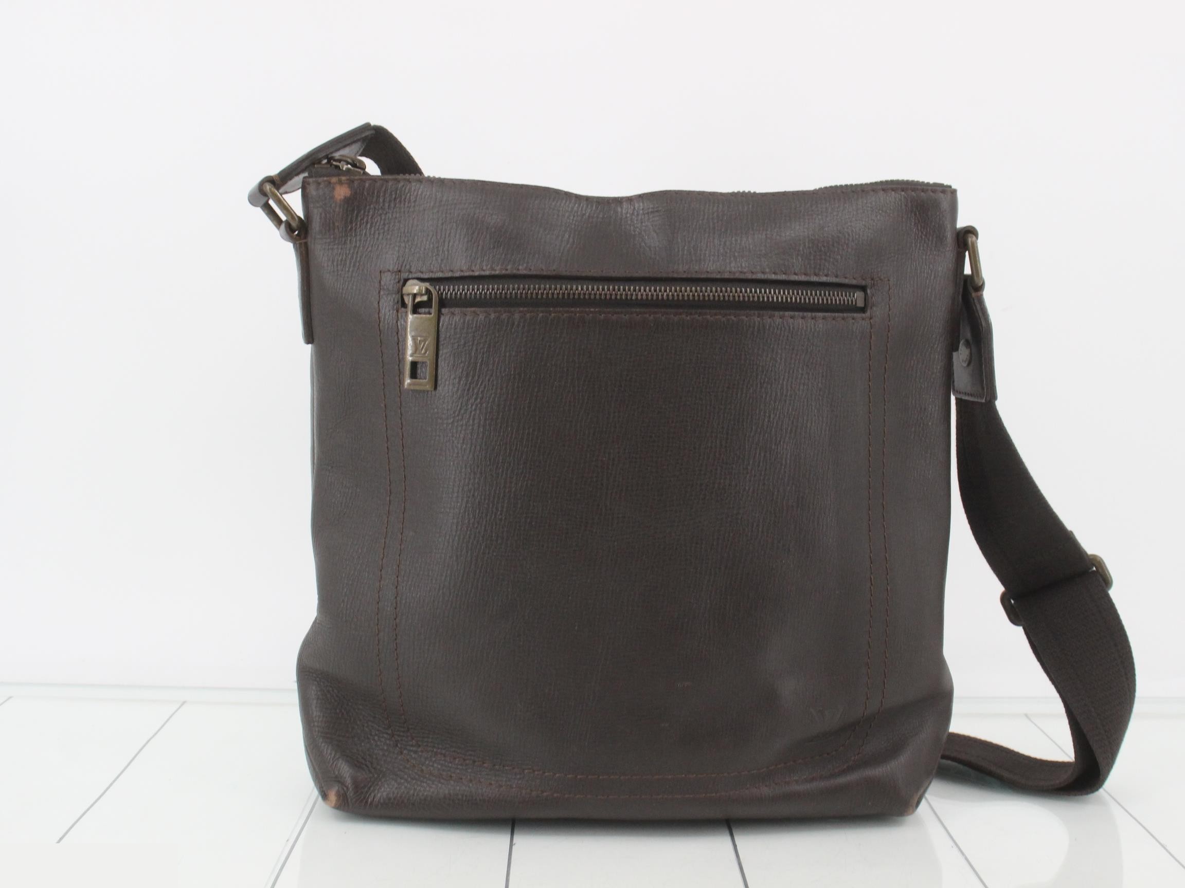 shoulder bag