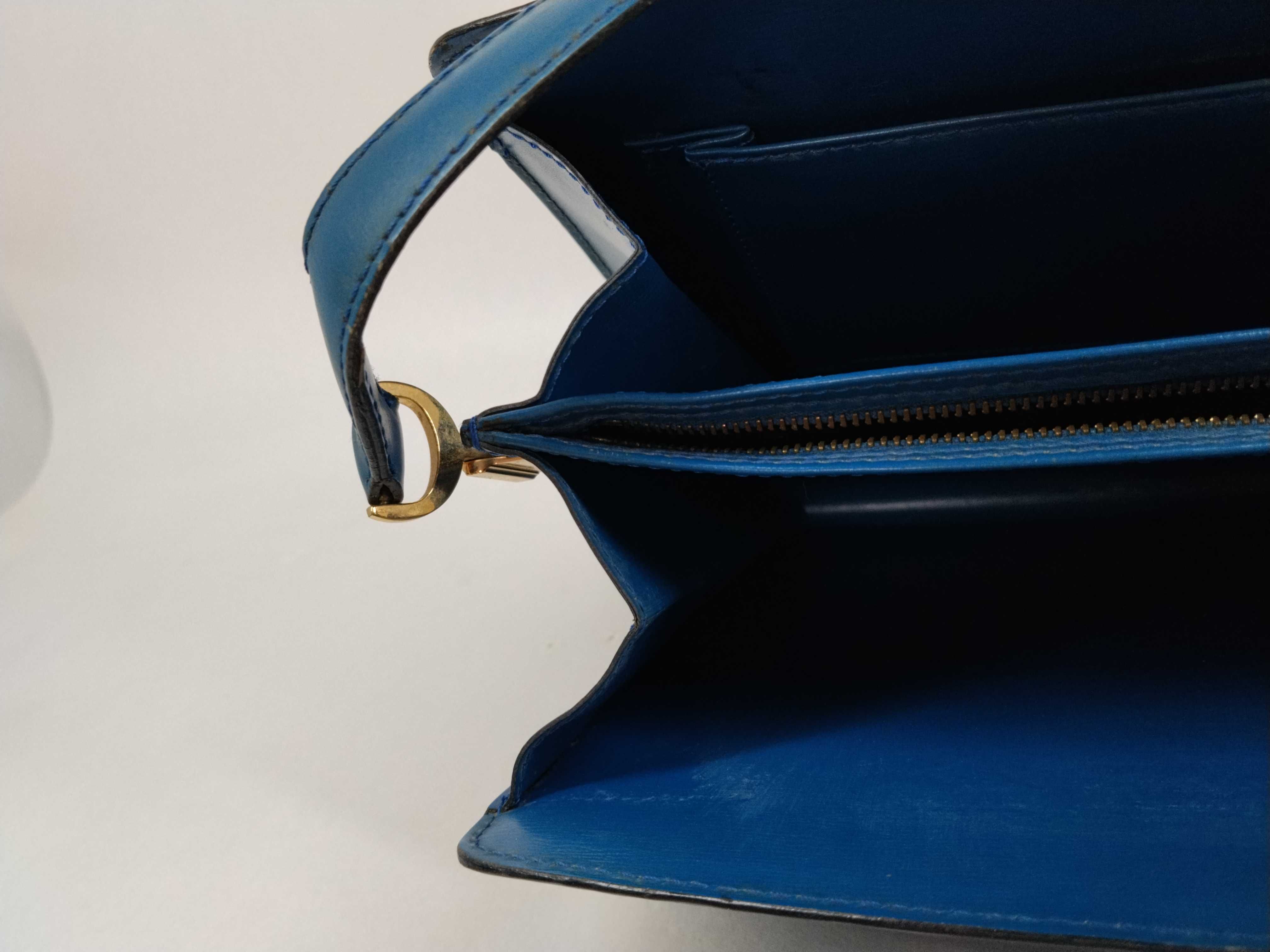 Epi Capucines Shoulder Bag — view 11