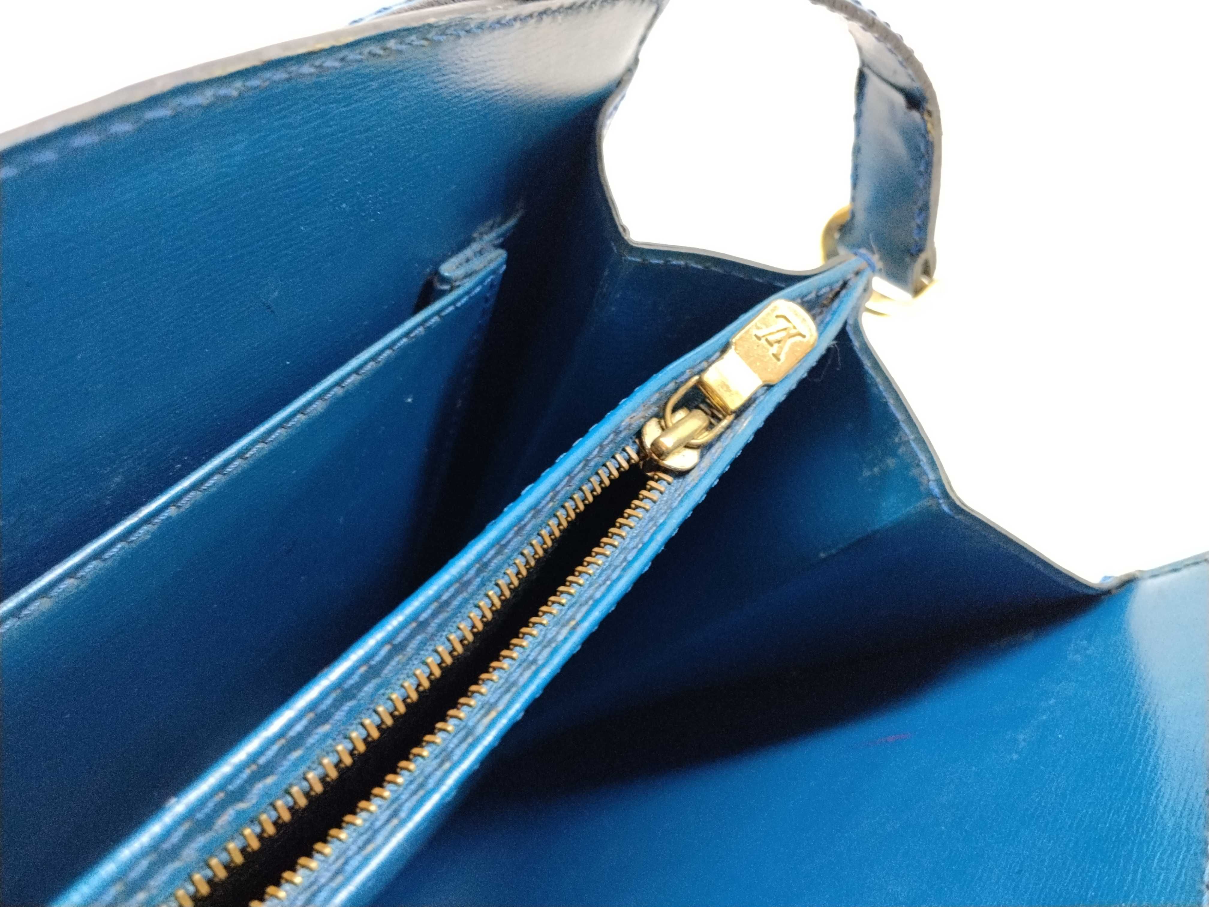 Epi Capucines Shoulder Bag — view 12