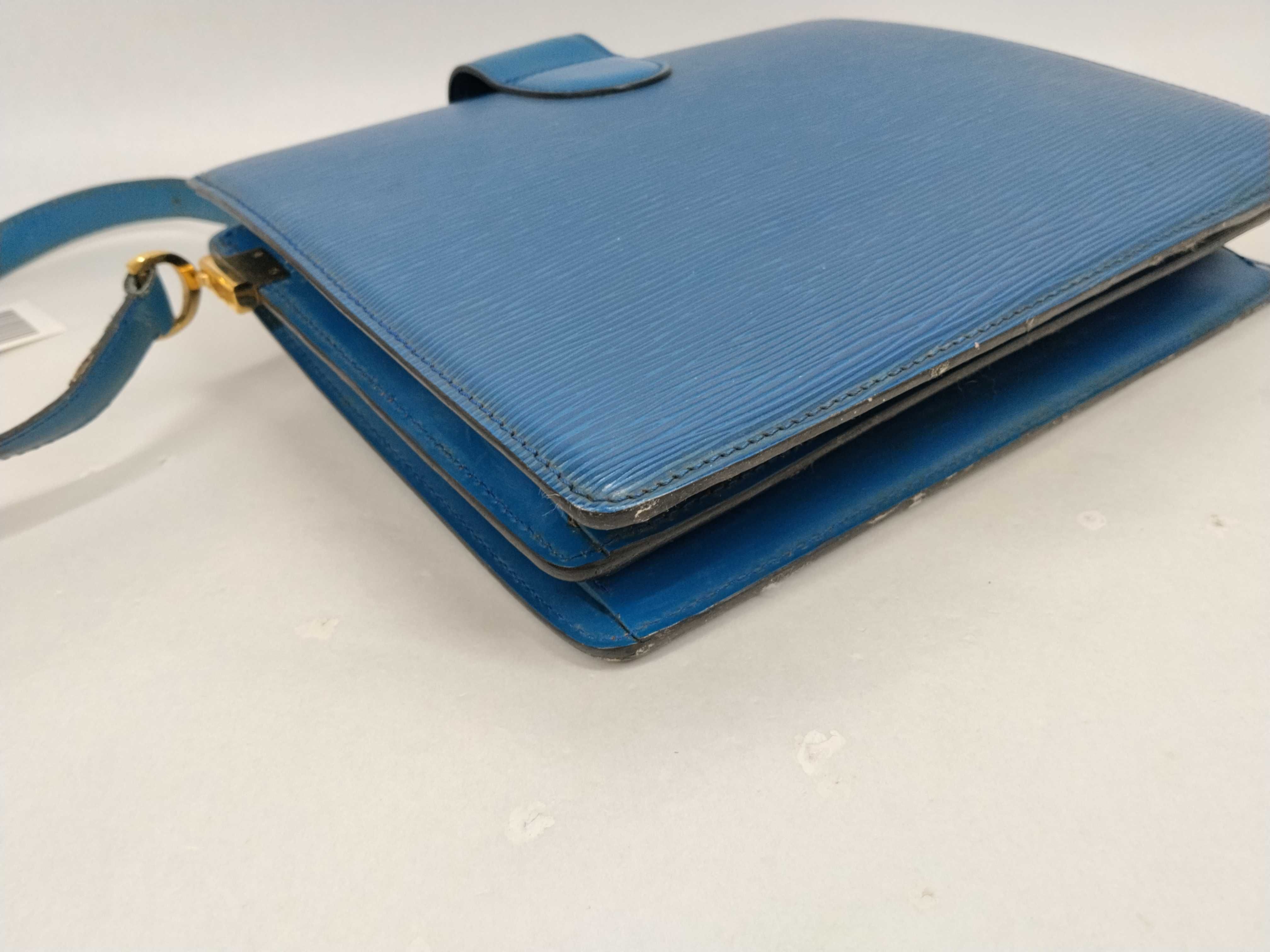 Epi Capucines Shoulder Bag — view 4