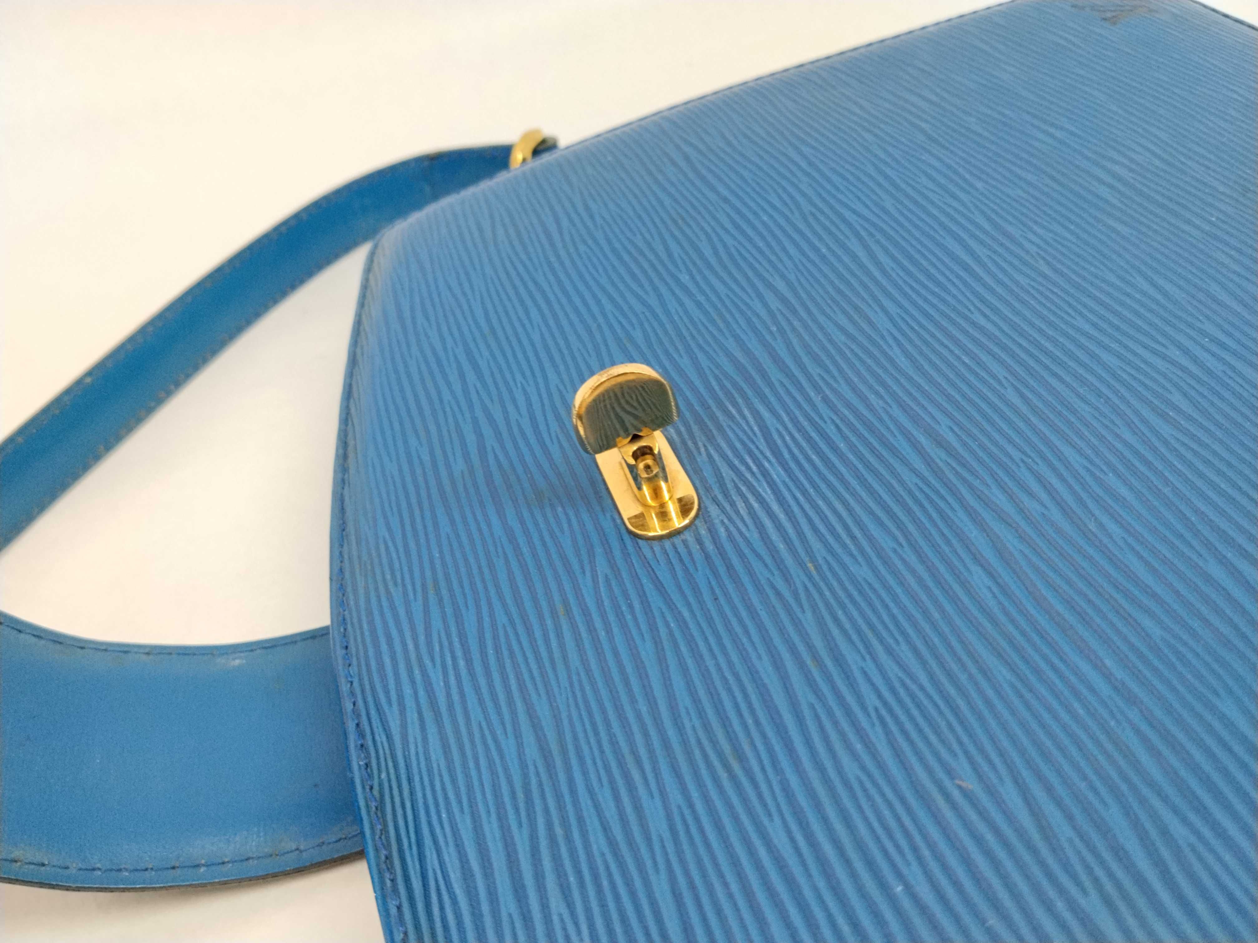 Epi Capucines Shoulder Bag — view 8