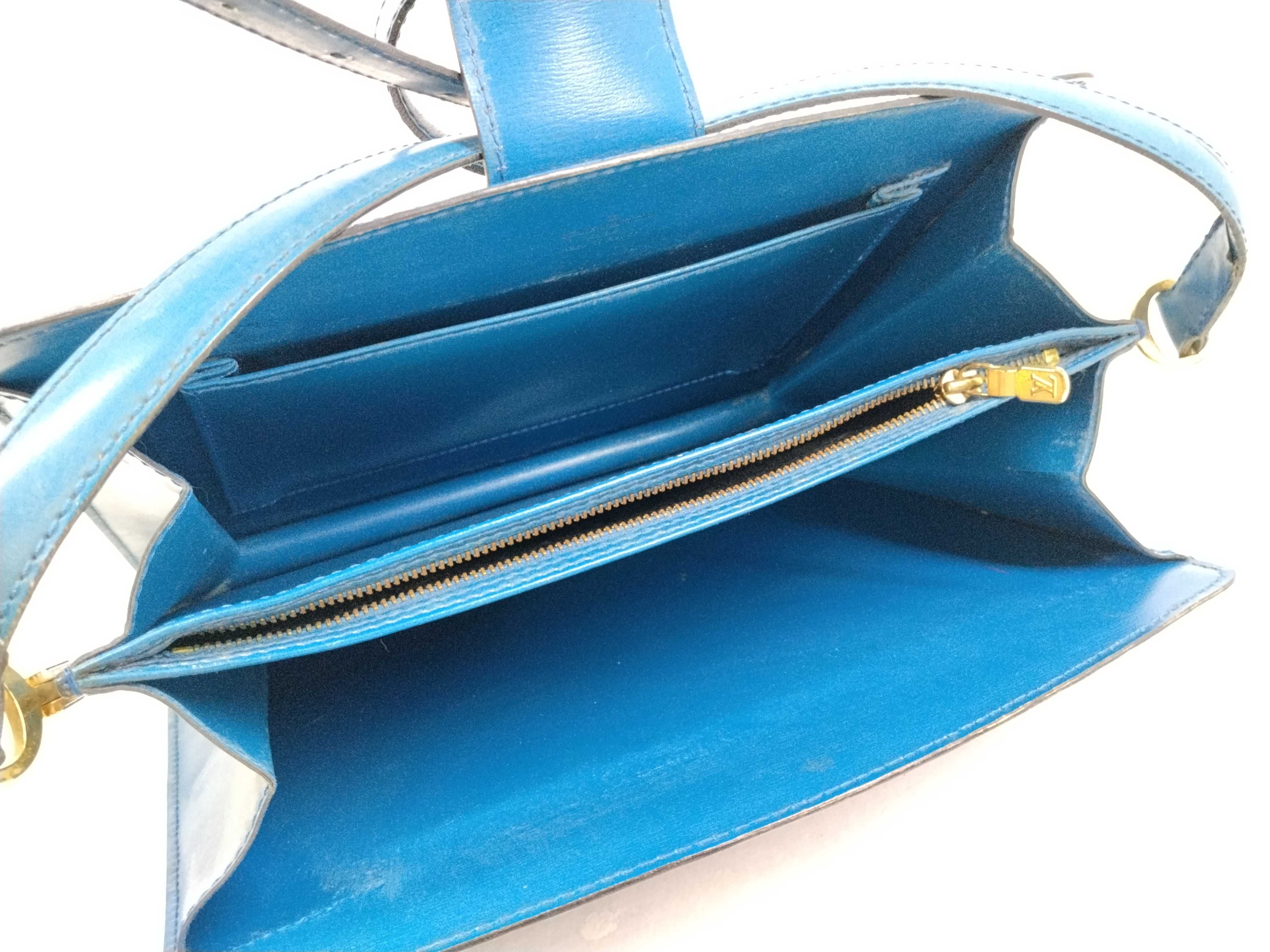 Epi Capucines Shoulder Bag — view 10