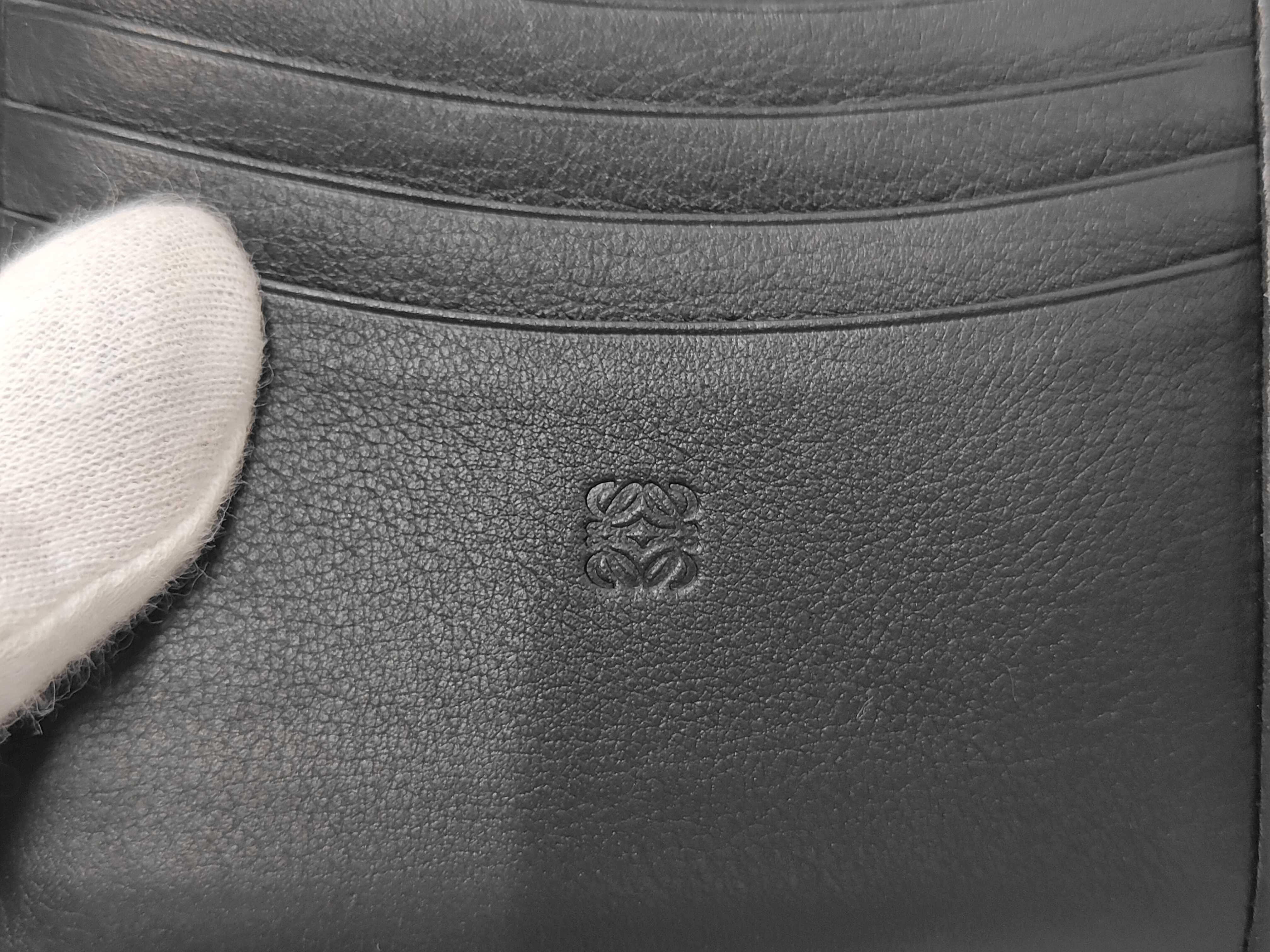 Bi-fold Leather Wallet — view 10