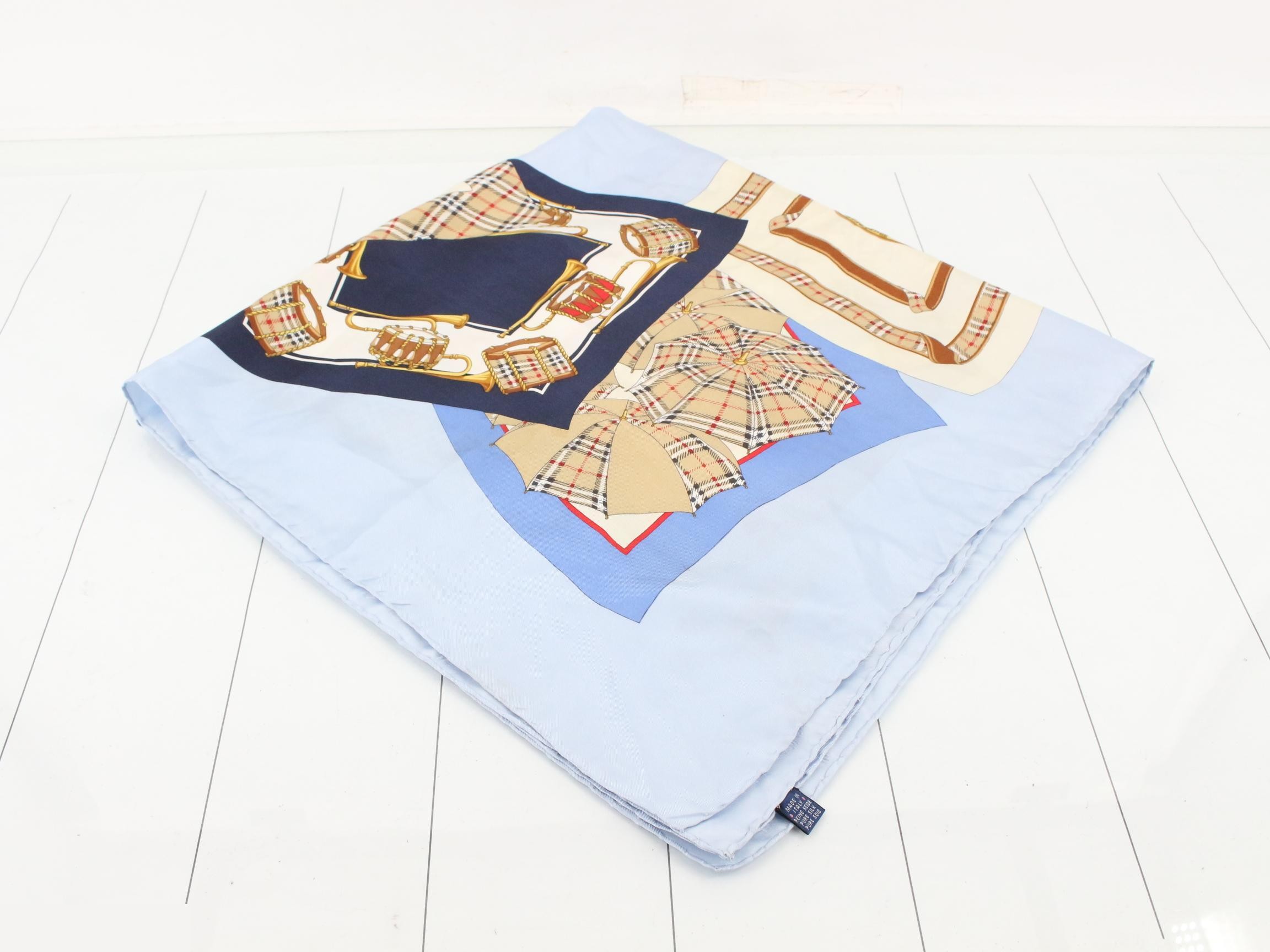 accessories, scarves, and small items. — view 2