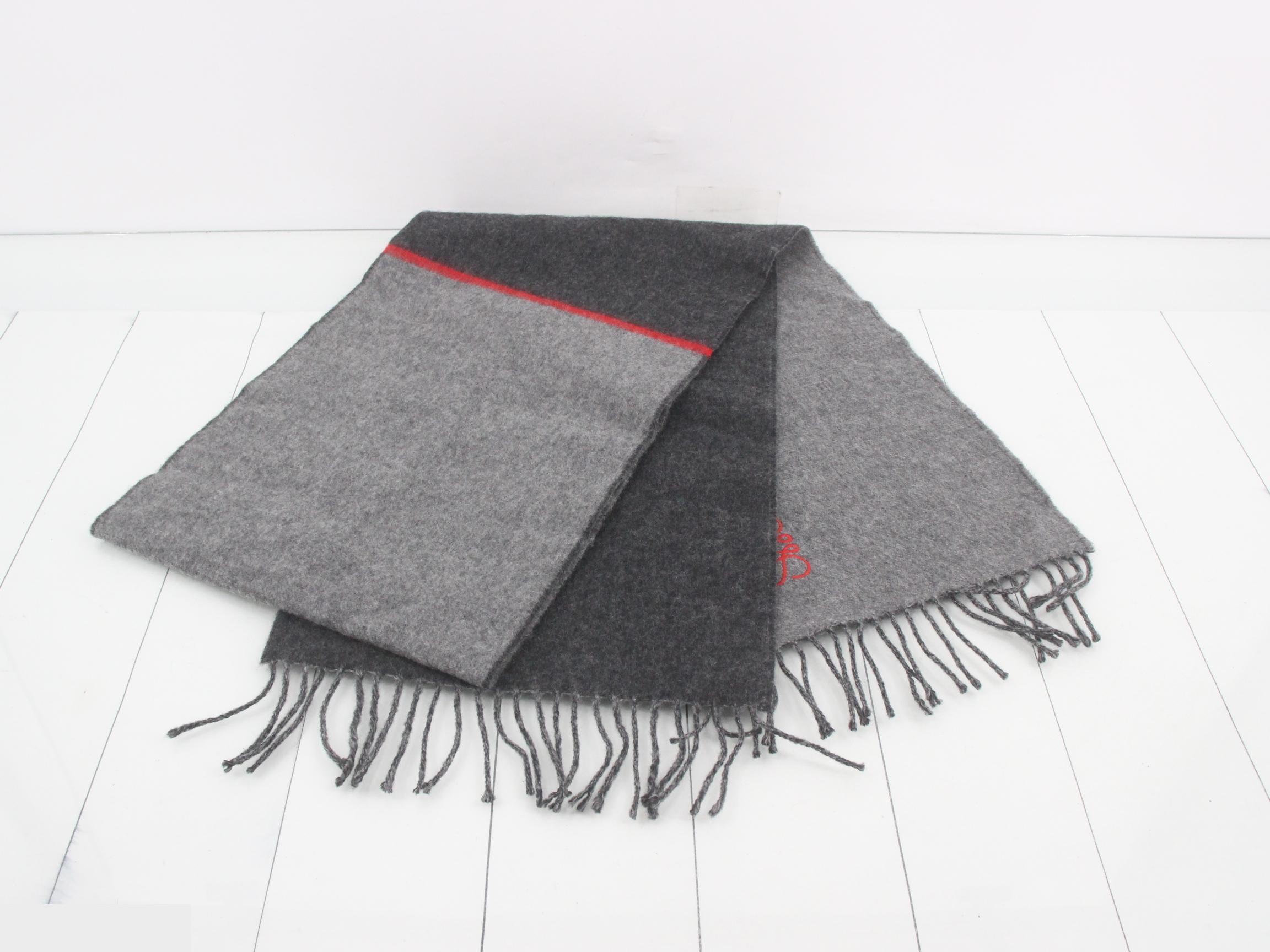 muffler — view 3