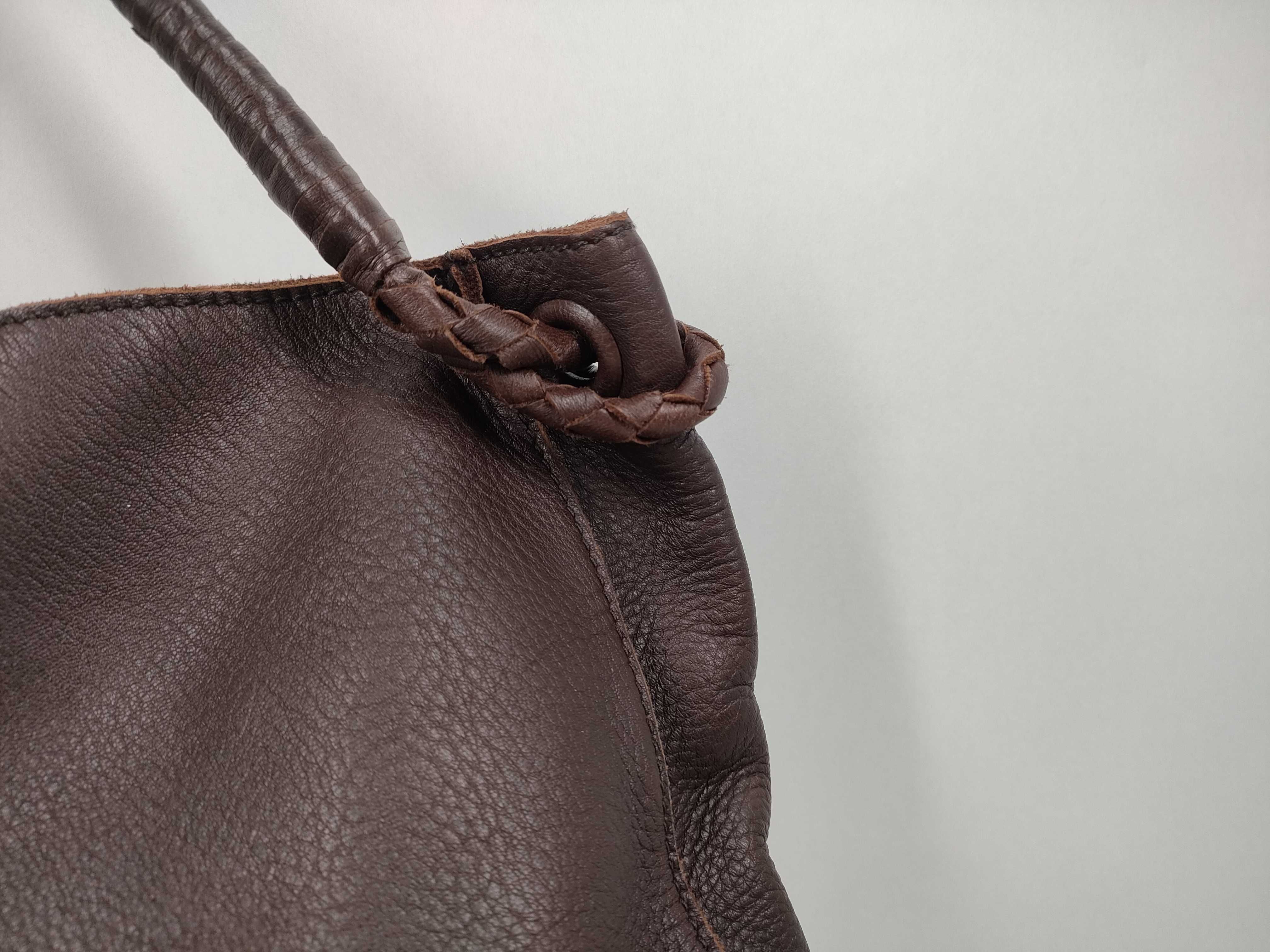 Leather Hobo Shoulder Bag — view 3