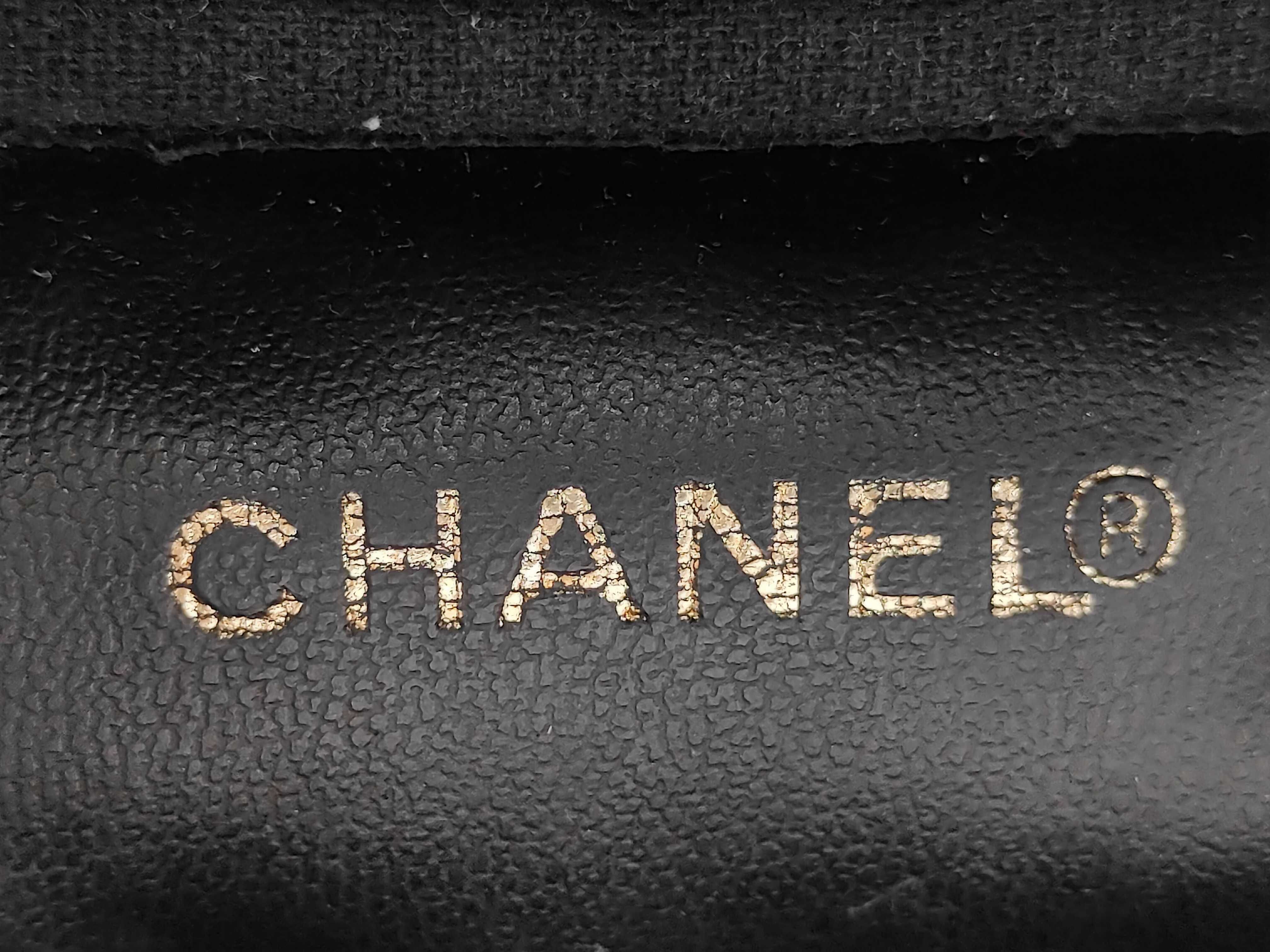 Caviar Skin Vanity Bag Gold Zip Coco Mark Black Vanity Bag — view 11