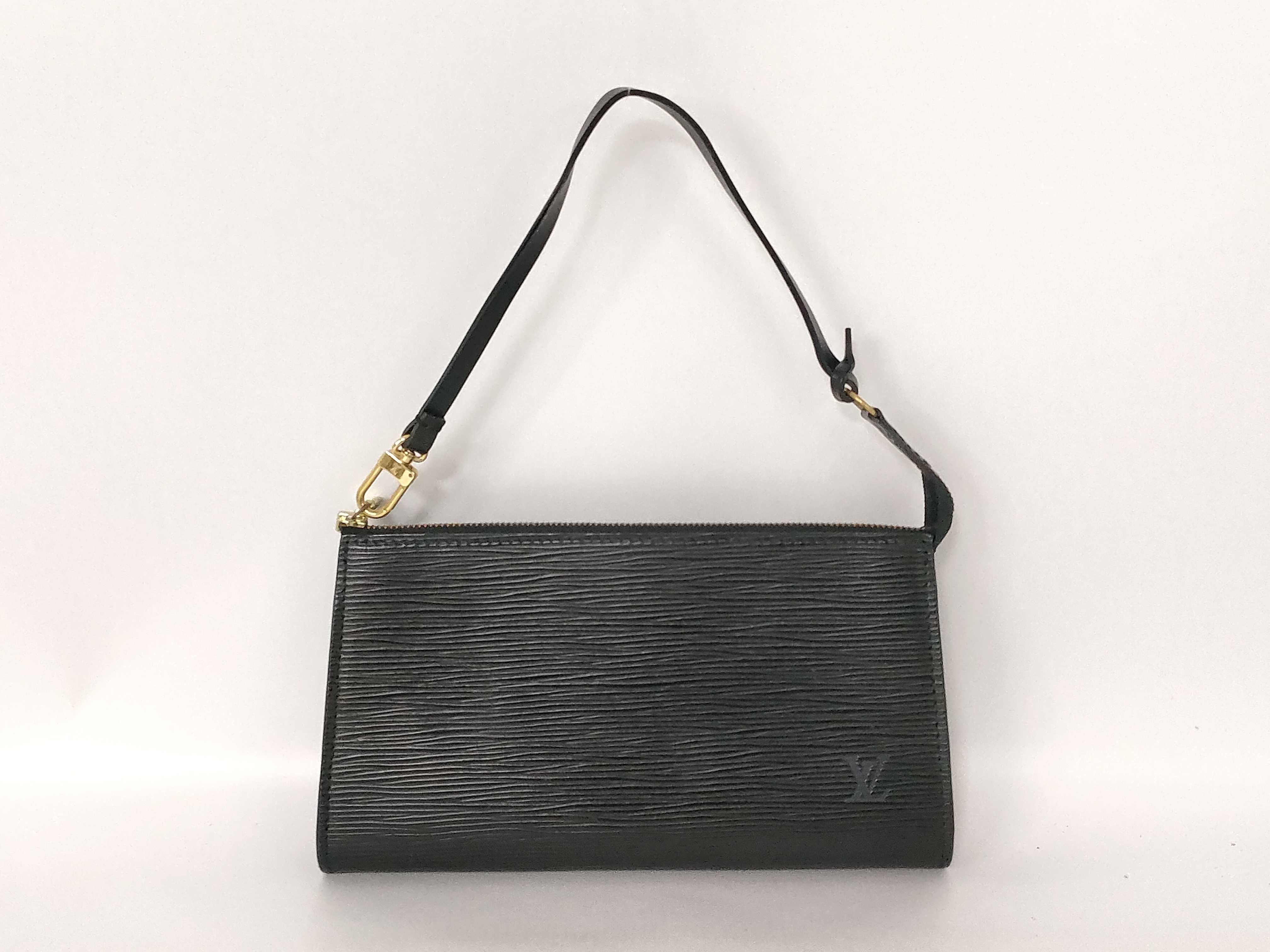 Epi Pouch (Noir) - Pochette Accessoires M52942 AR1905