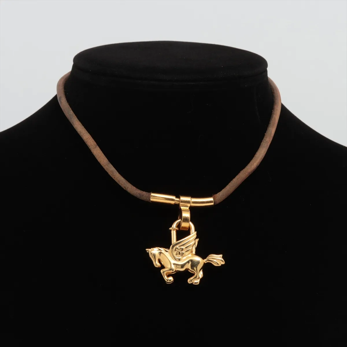 Cadena Pegasus Necklace GP x Leather Gold — view 5