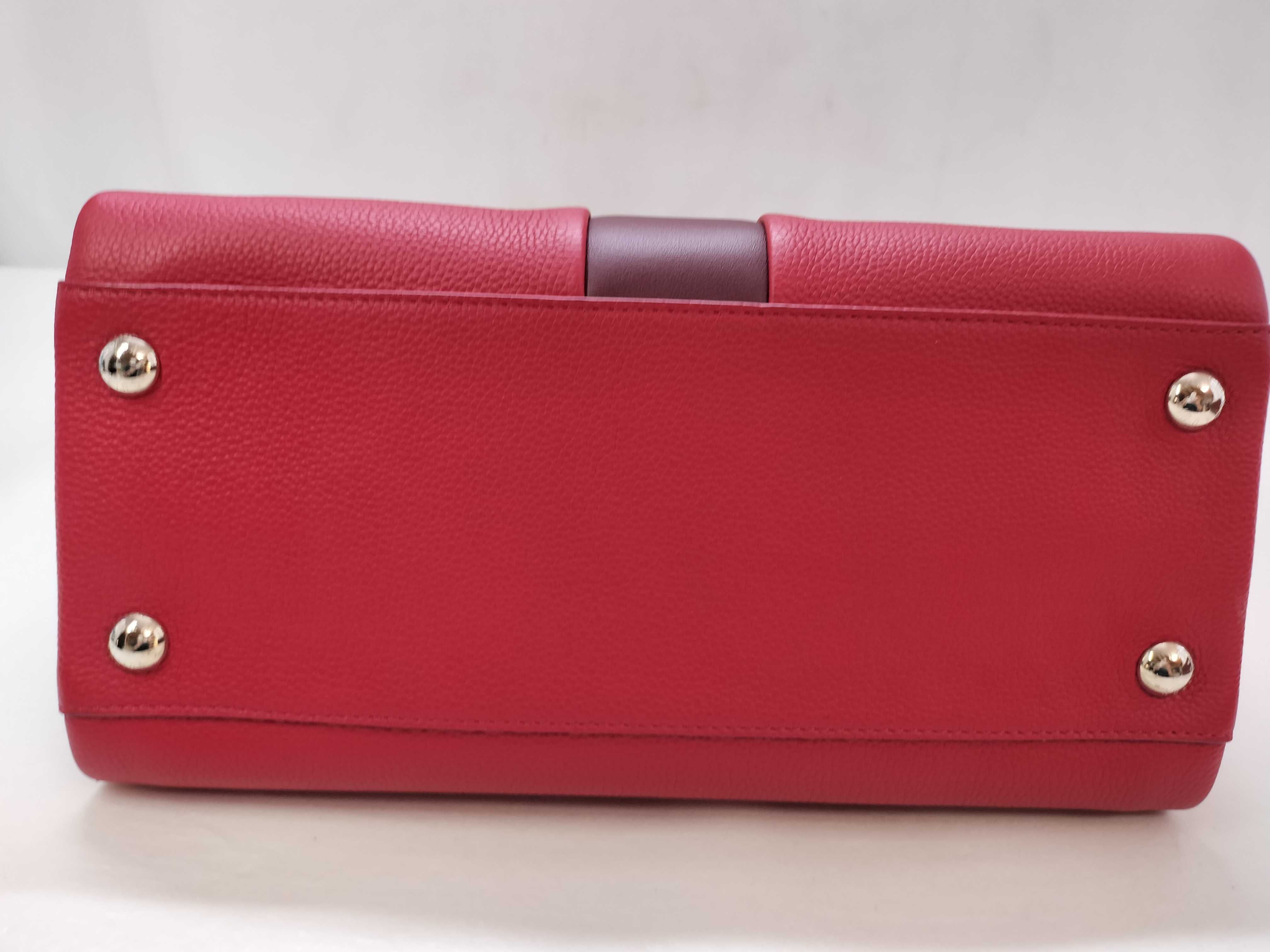 LV Astrid Handbag — view 11