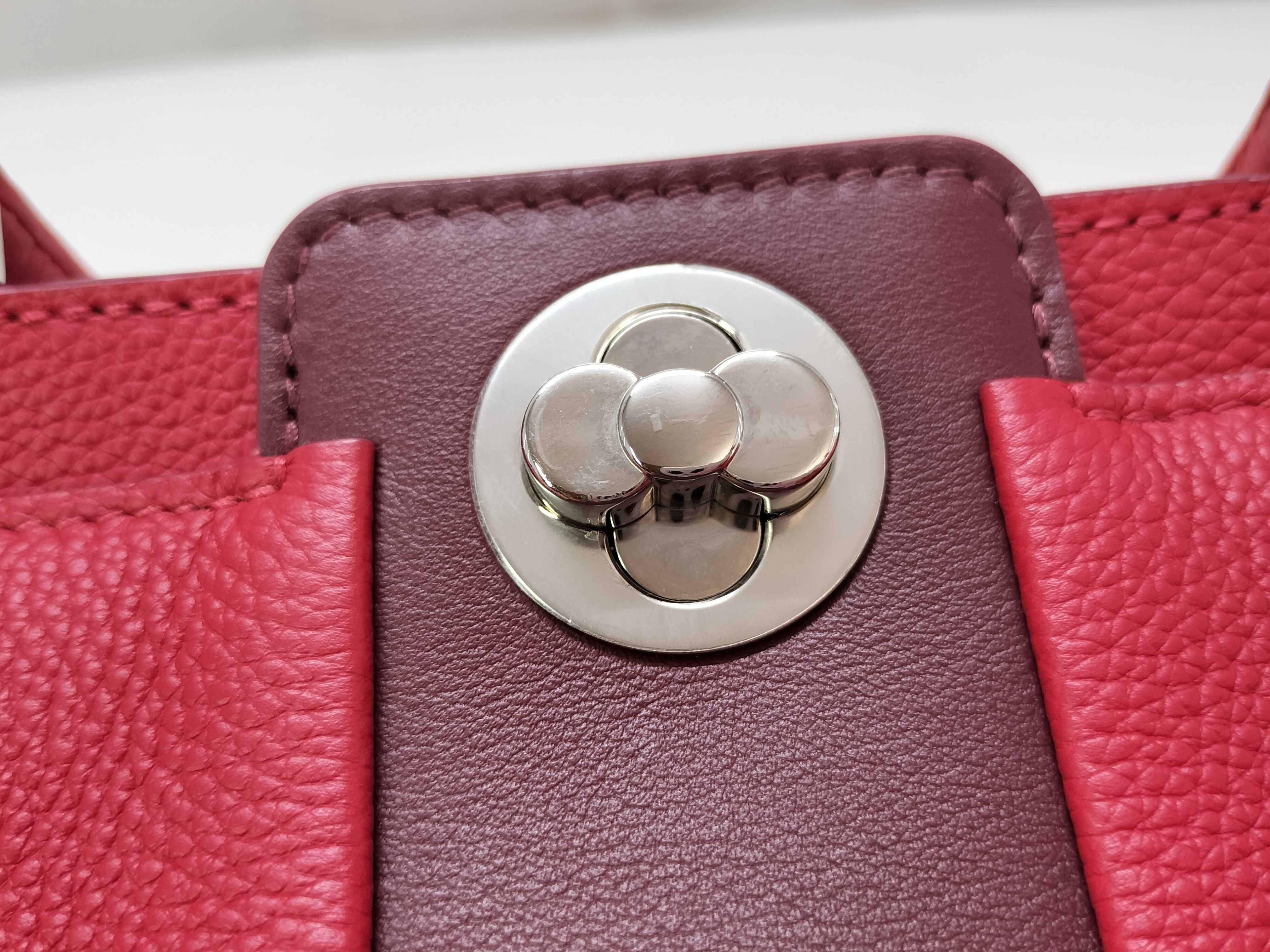 LV Astrid Handbag — view 12