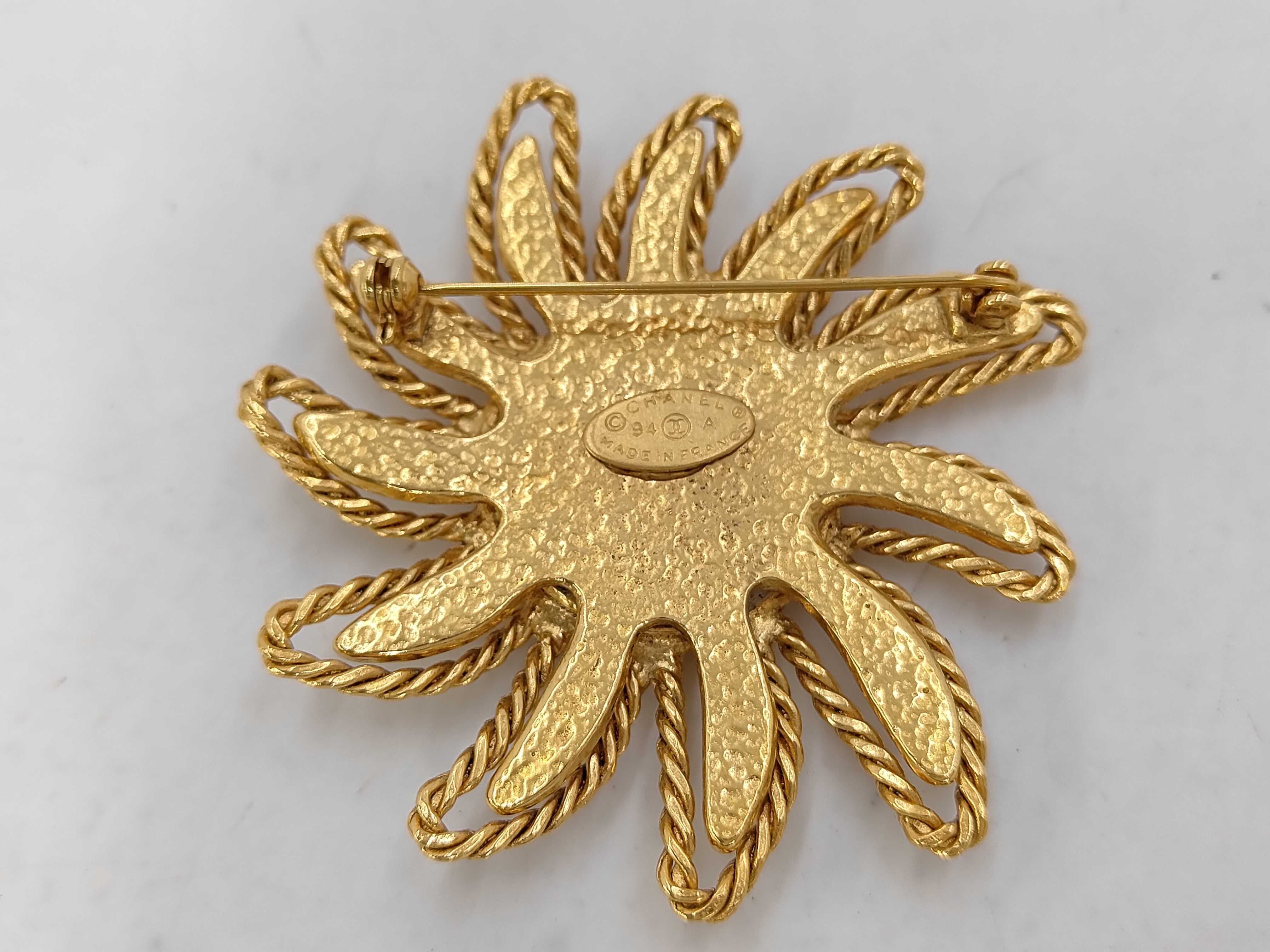 Brooch, Coco Mark Sun, Gold Brooch — view 2