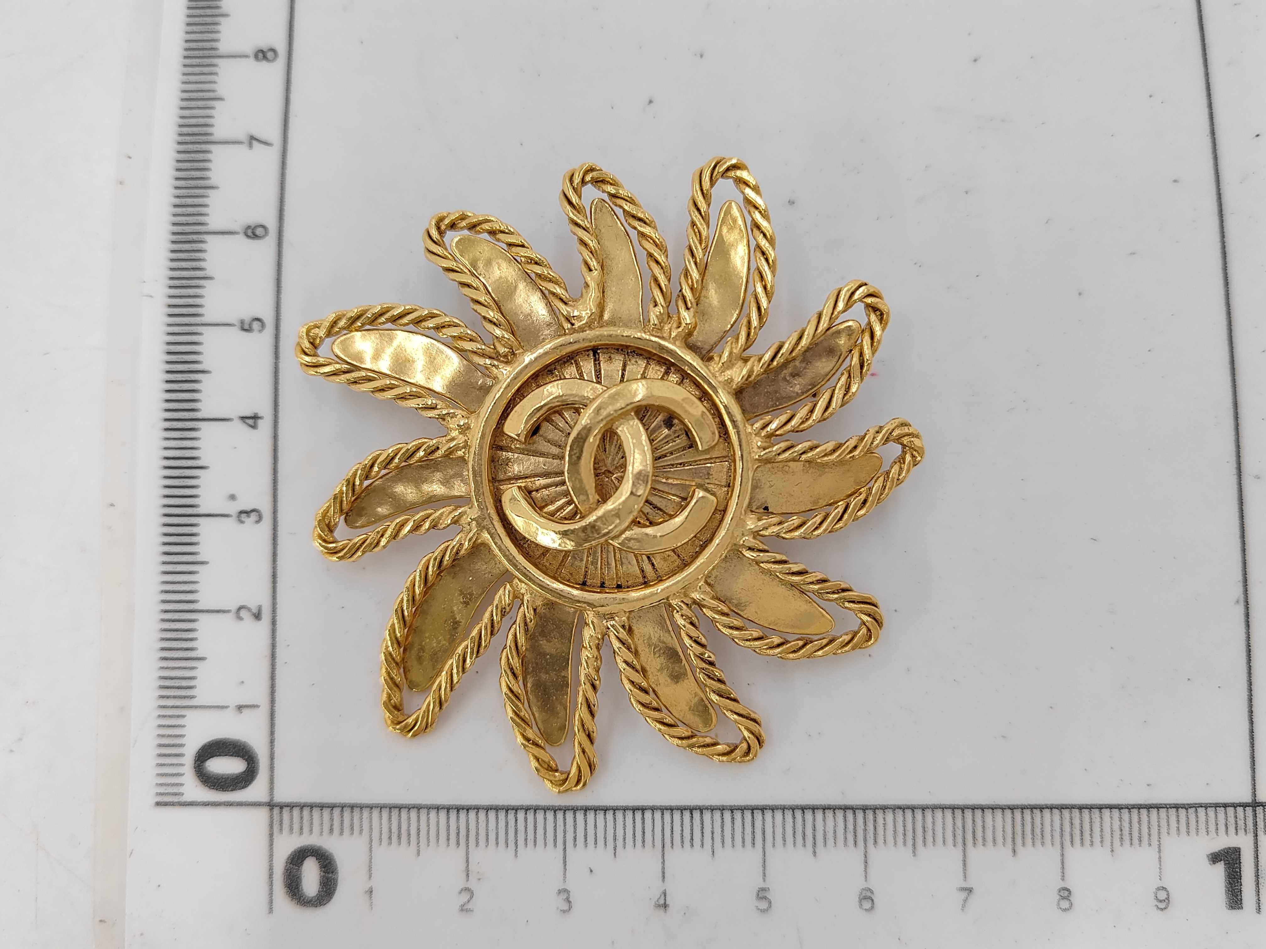 Brooch, Coco Mark Sun, Gold Brooch — view 5