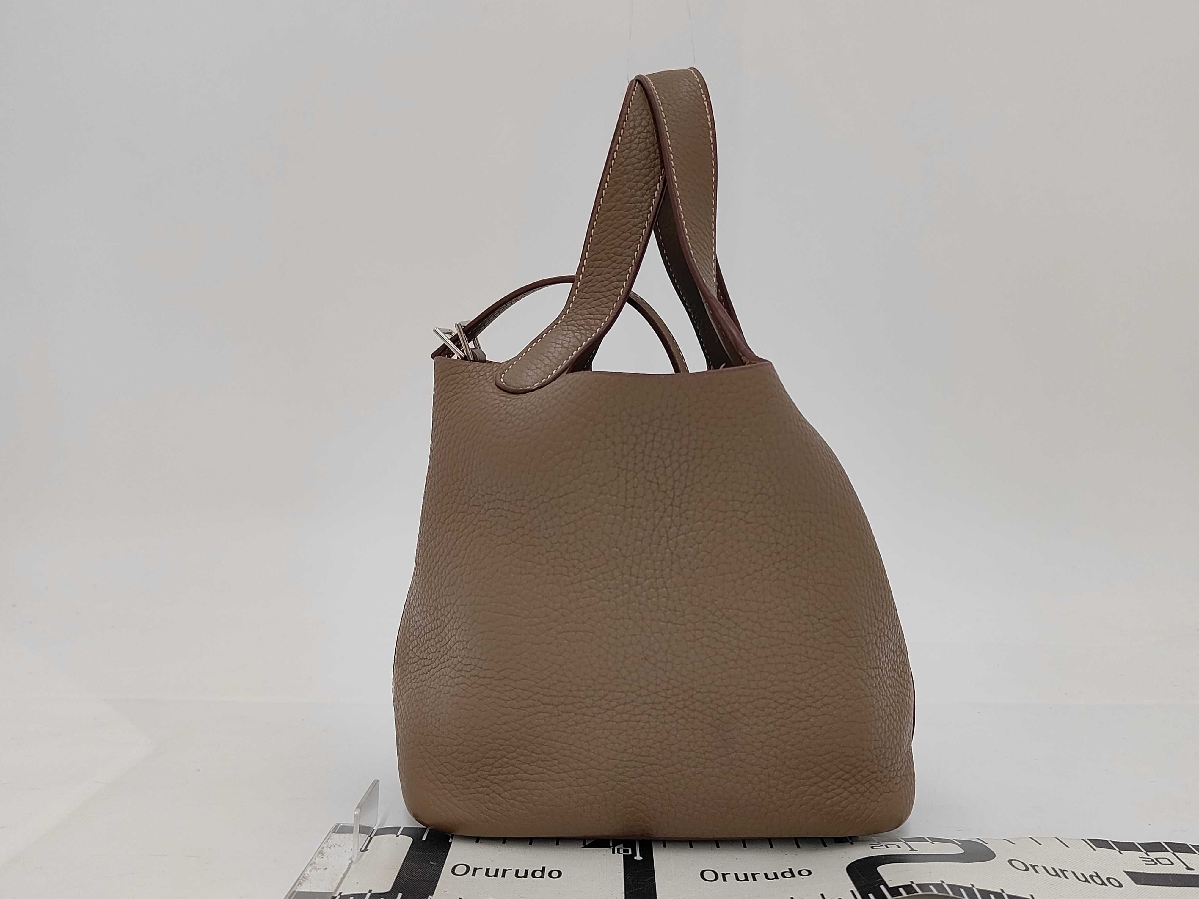 Picotin Lock Handbag, Taurillon Clemence Leather, Etoupe, Silver Hardware — view 2