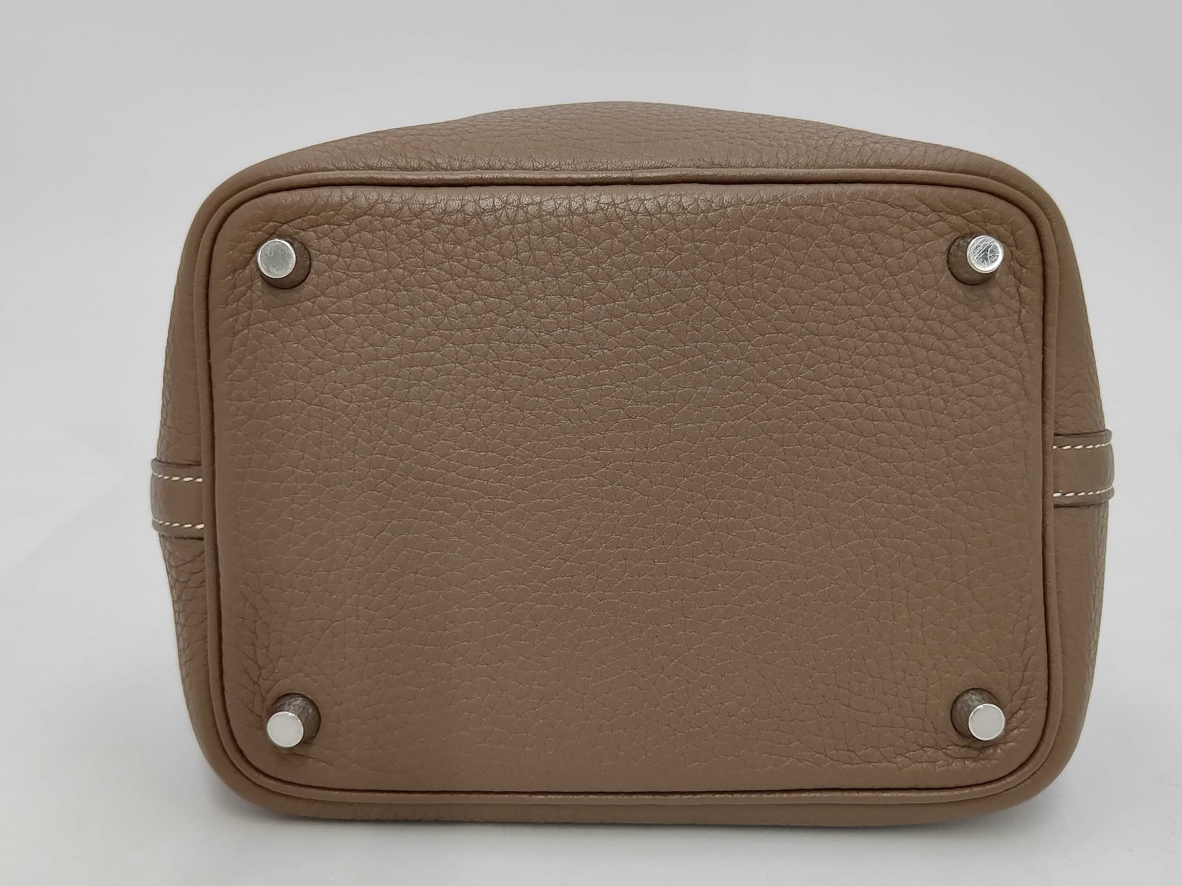 Picotin Lock Handbag, Taurillon Clemence Leather, Etoupe, Silver Hardware — view 4