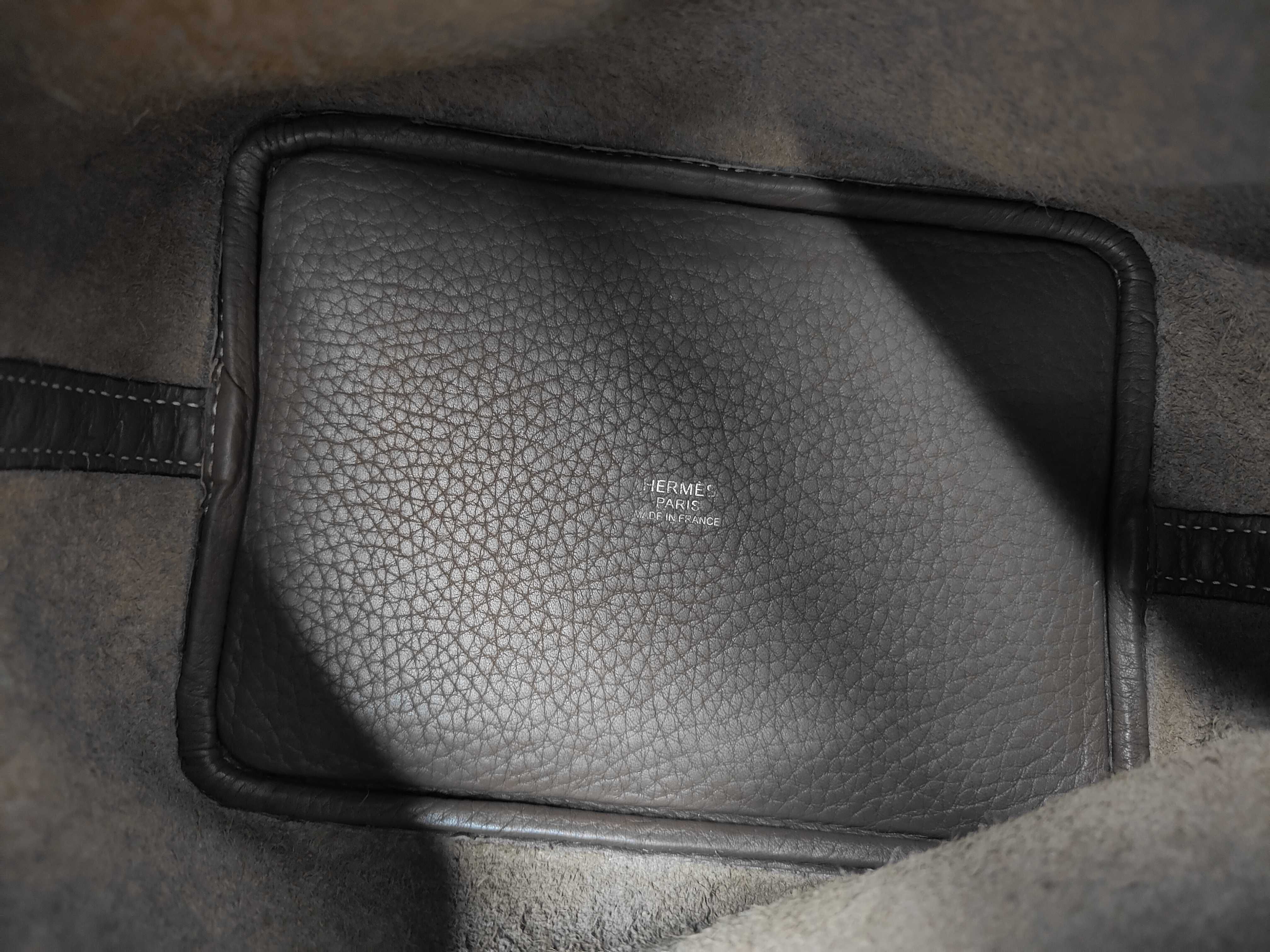 Picotin Lock Handbag, Taurillon Clemence Leather, Etoupe, Silver Hardware — view 8
