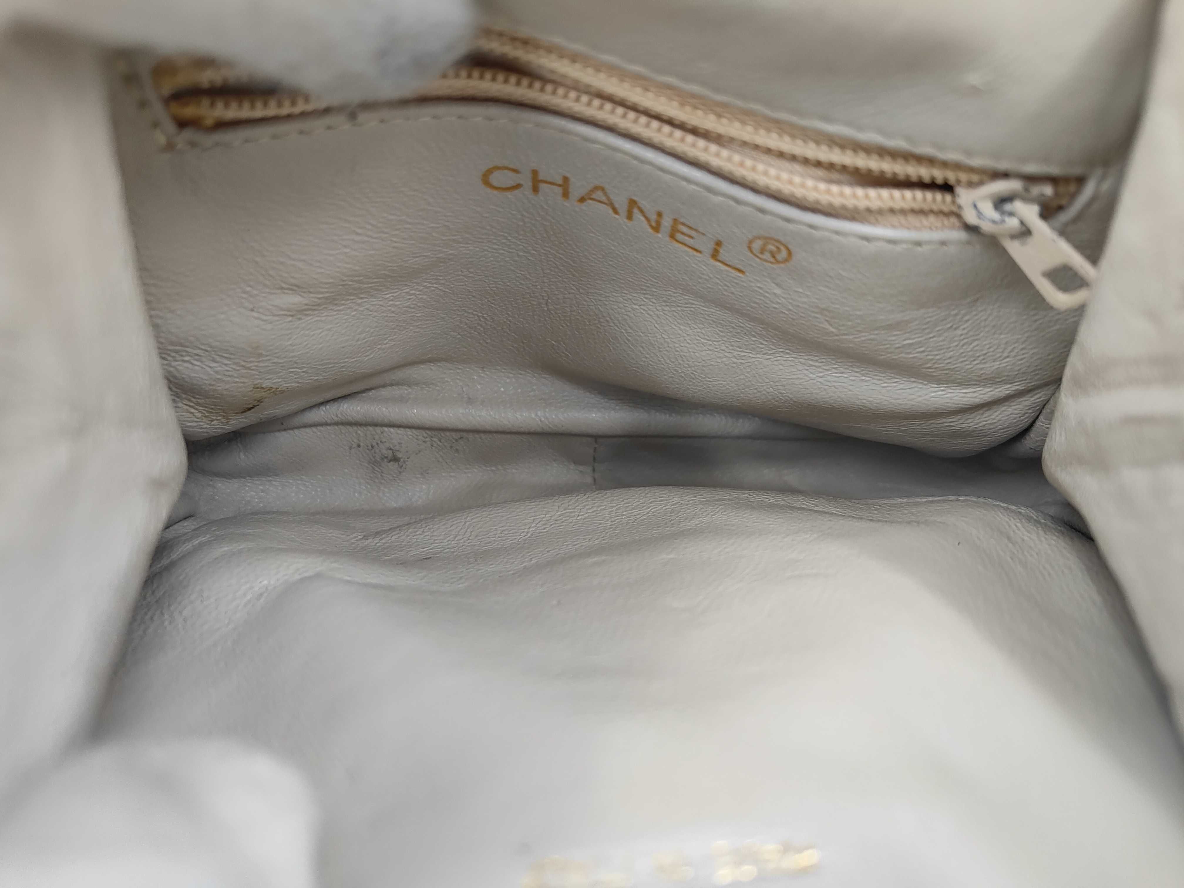 Clasp Fringe Chain Shoulder Bag — view 8