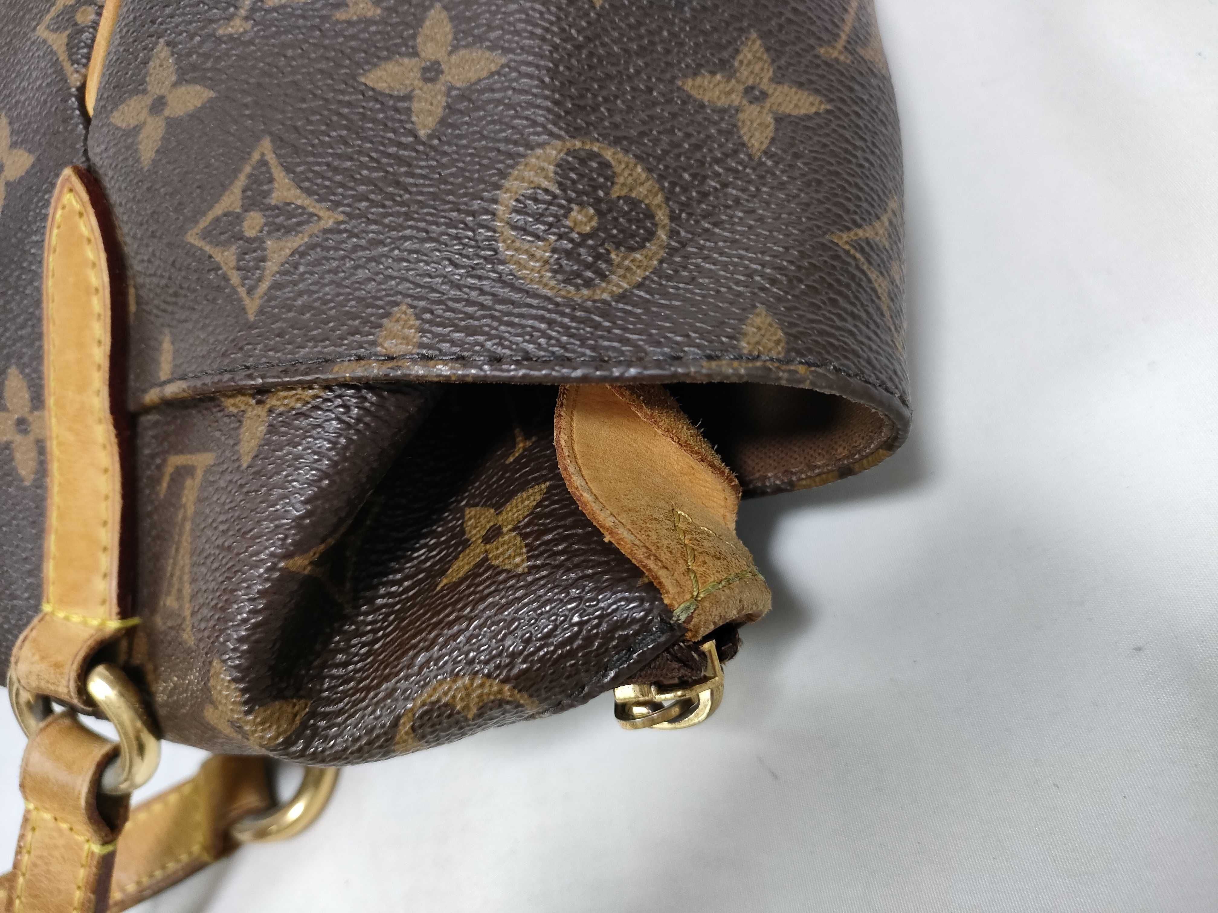Monogram Totally PM Shoulder Bag — view 11