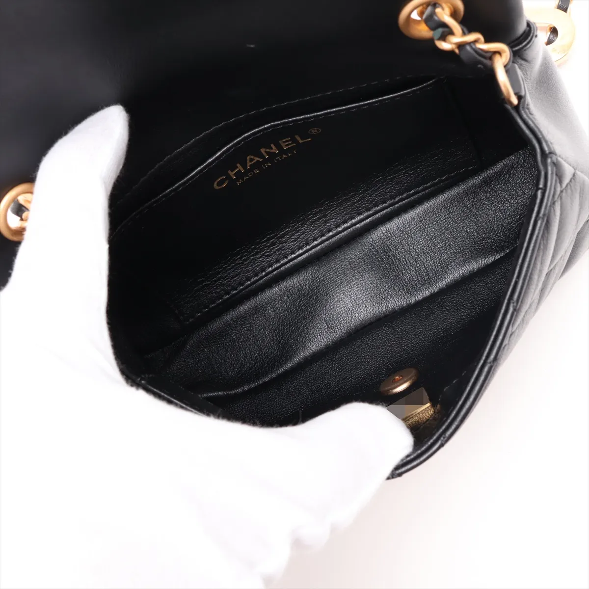 Matelassé Lambskin Single Flap Single Chain Bag, Heart Design, Black with Gold Hardware, GA73GCG5, Random Plate — view 6