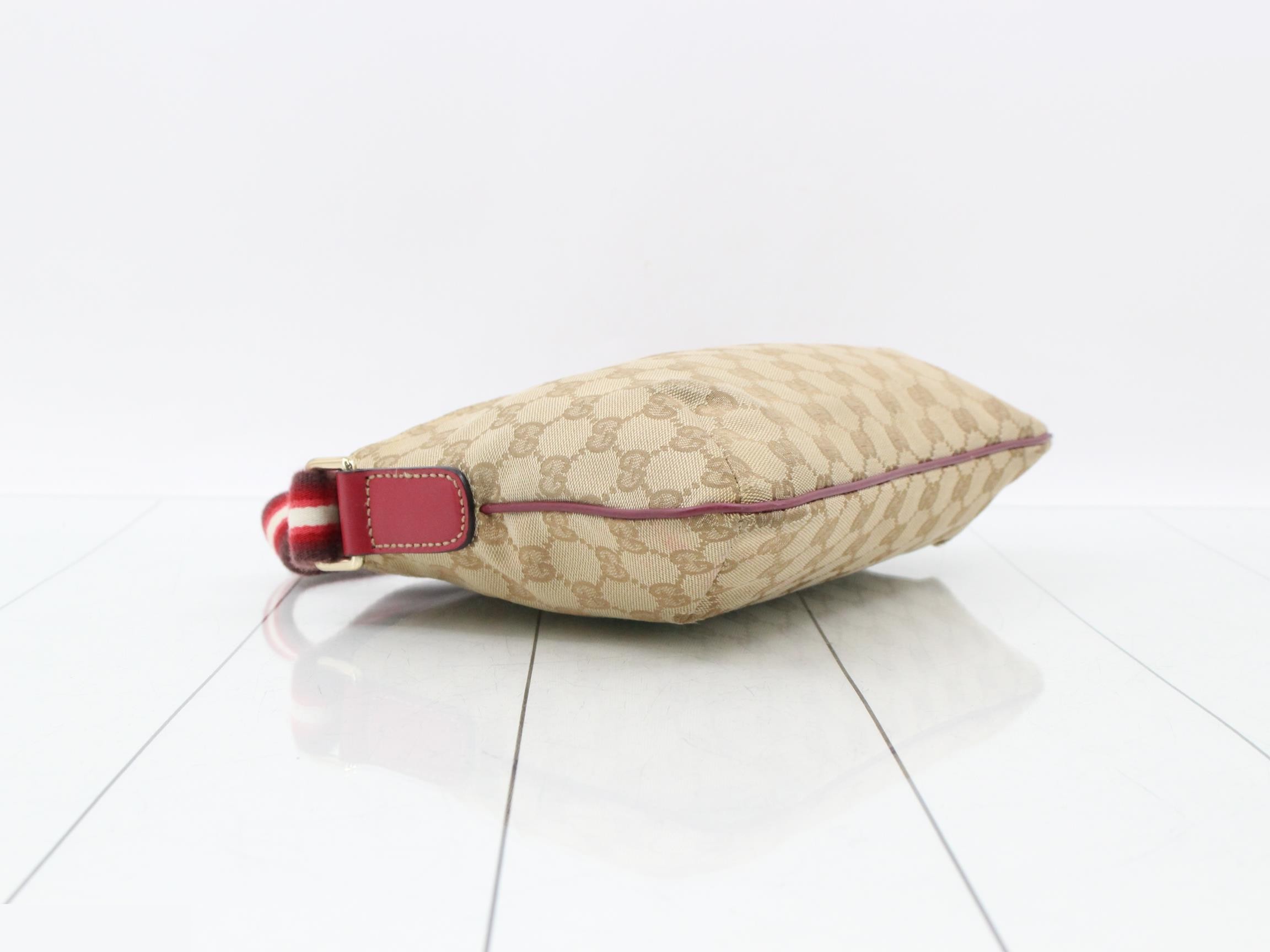 GG Canvas (Bag) - Shoulder Bag — view 5