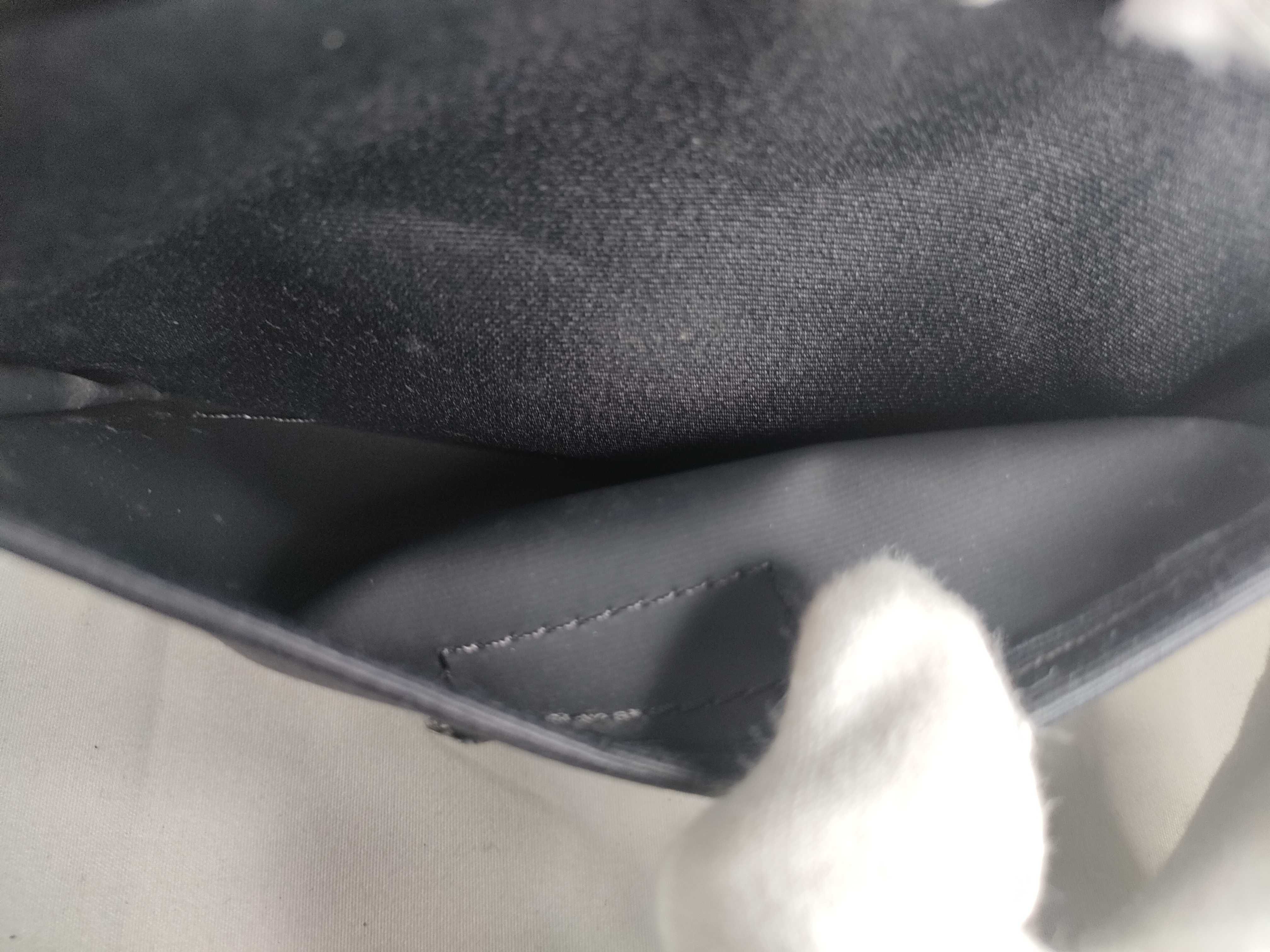 Check Pouch — view 11