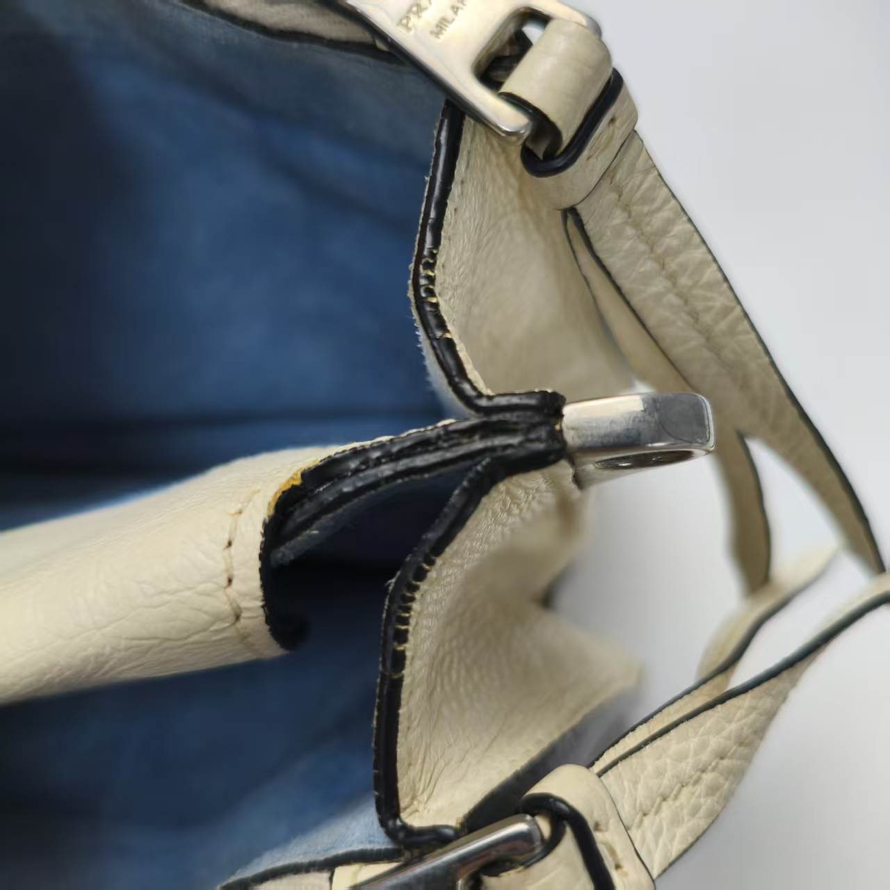 【*Shipped from: China*】PRADA Leather Shoulder Bag — view 11