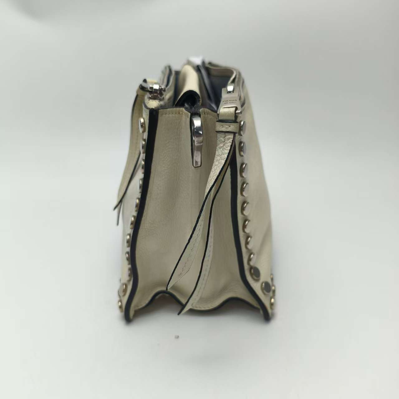 【*Shipped from: China*】PRADA Leather Shoulder Bag — view 4