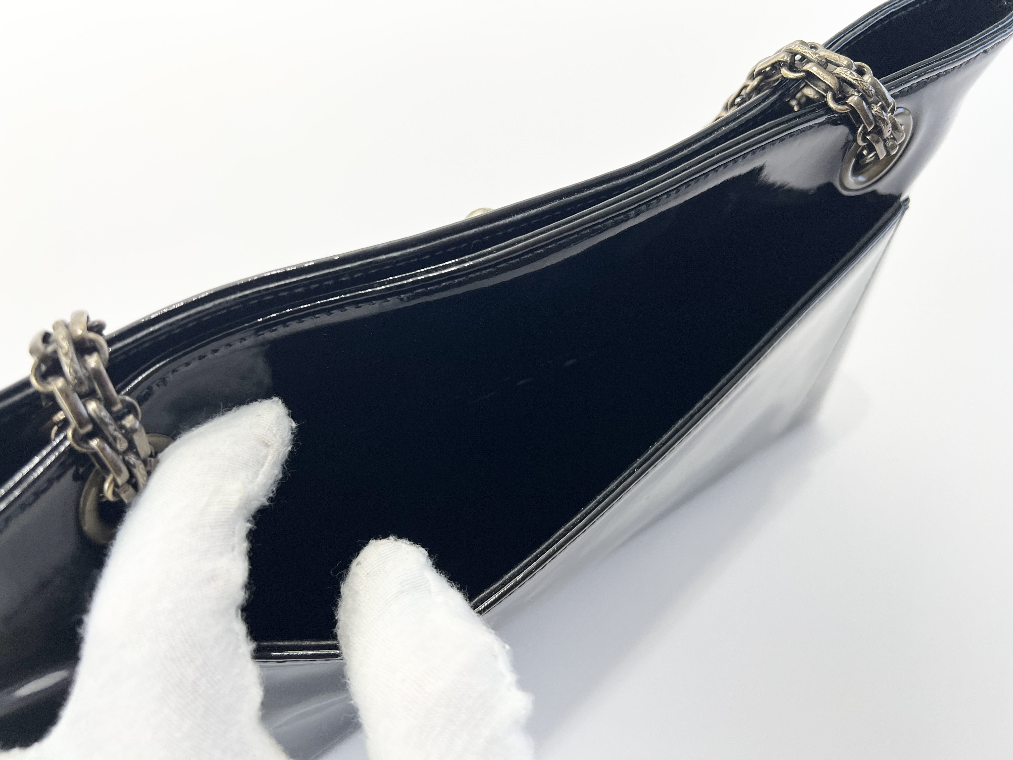 Coco Mark Enamel Patent Leather Chain Shoulder Bag (Serial Number 6) — view 9
