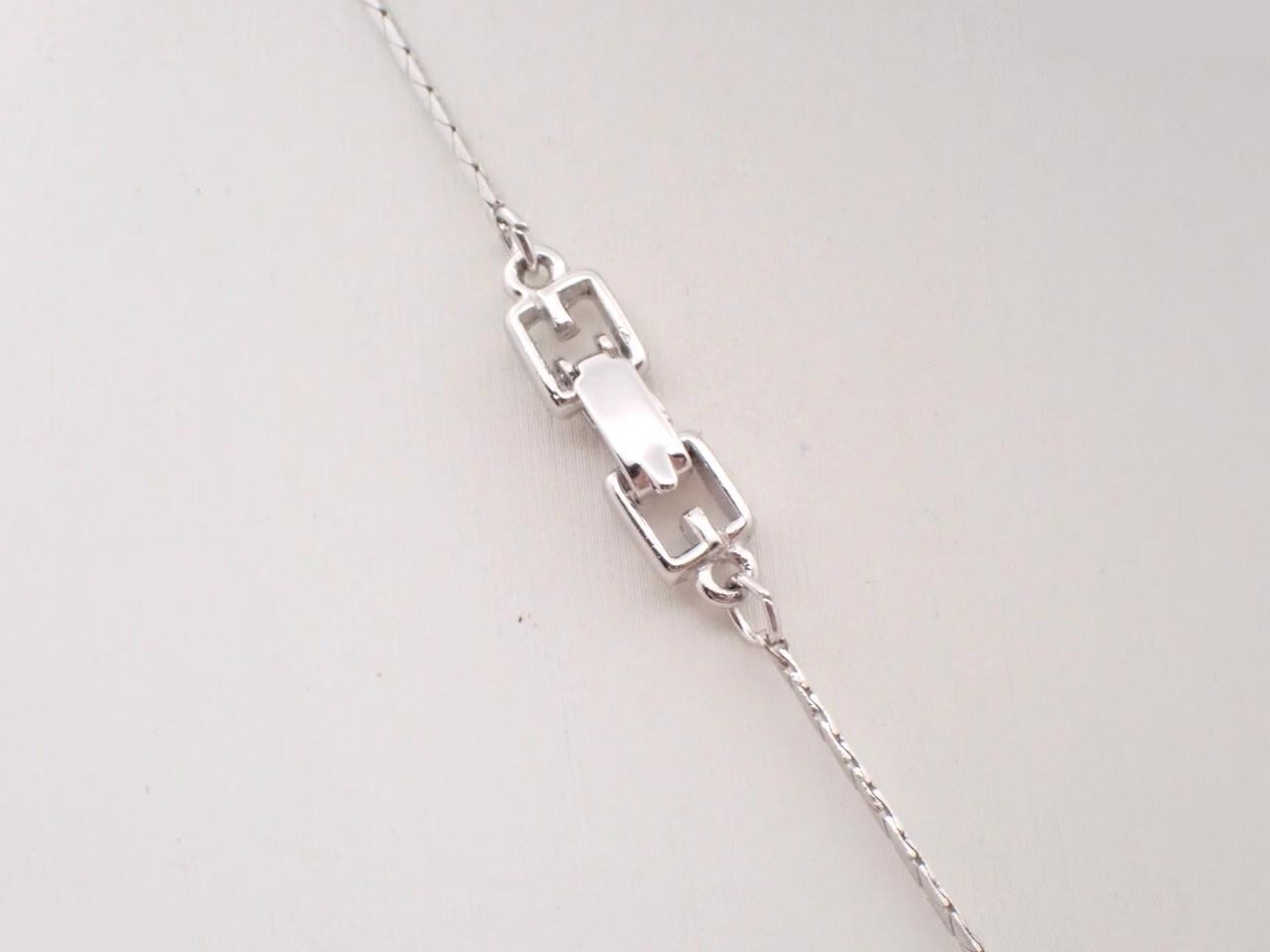 Other lines: Precious metals, necklaces, pendants, chains approximately 40cm long. — view 2